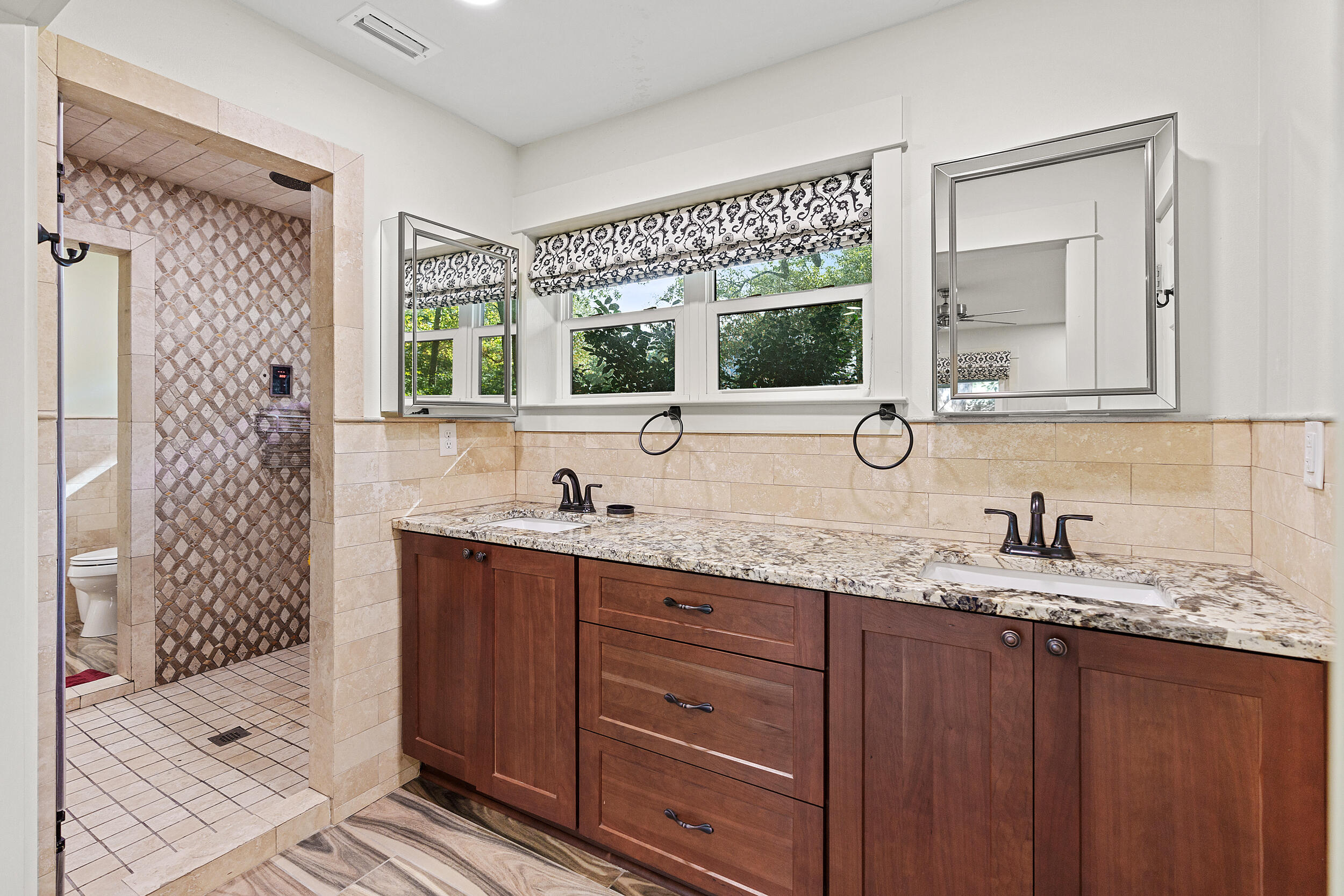 LAKE SHORE ESTATES - Residential