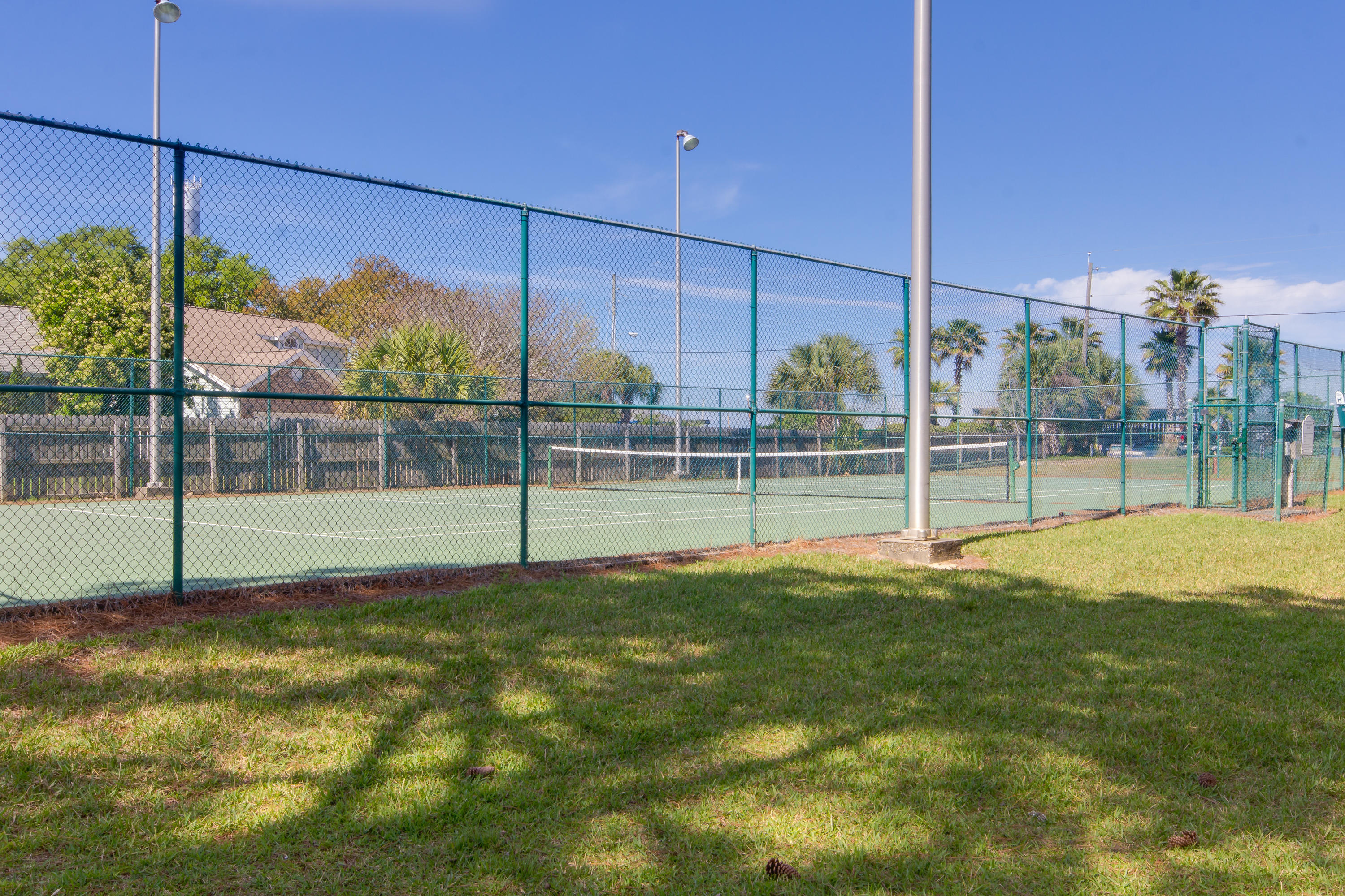 FINISTERRA CONDO - Residential