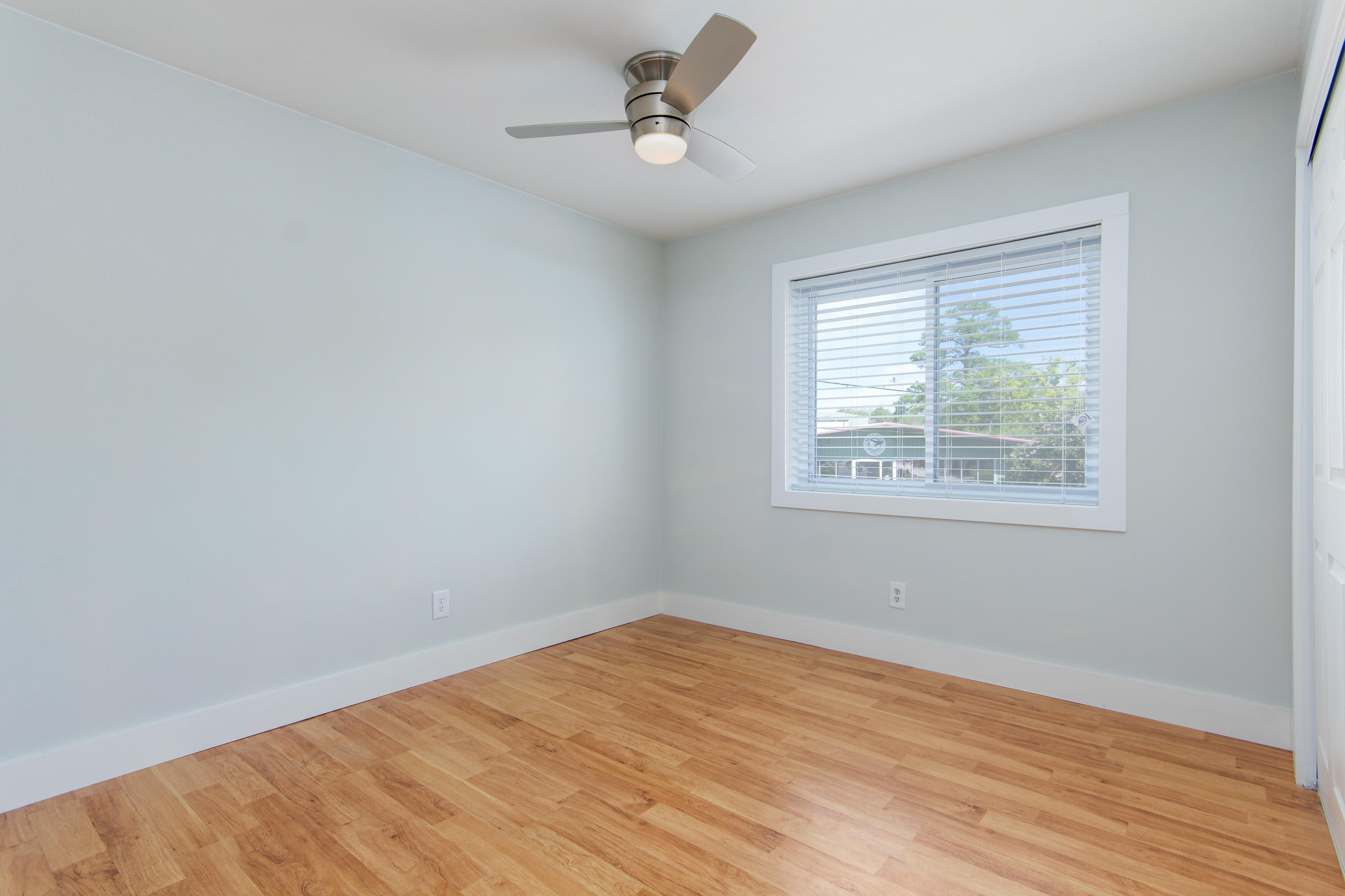 FINISTERRA CONDO - Residential