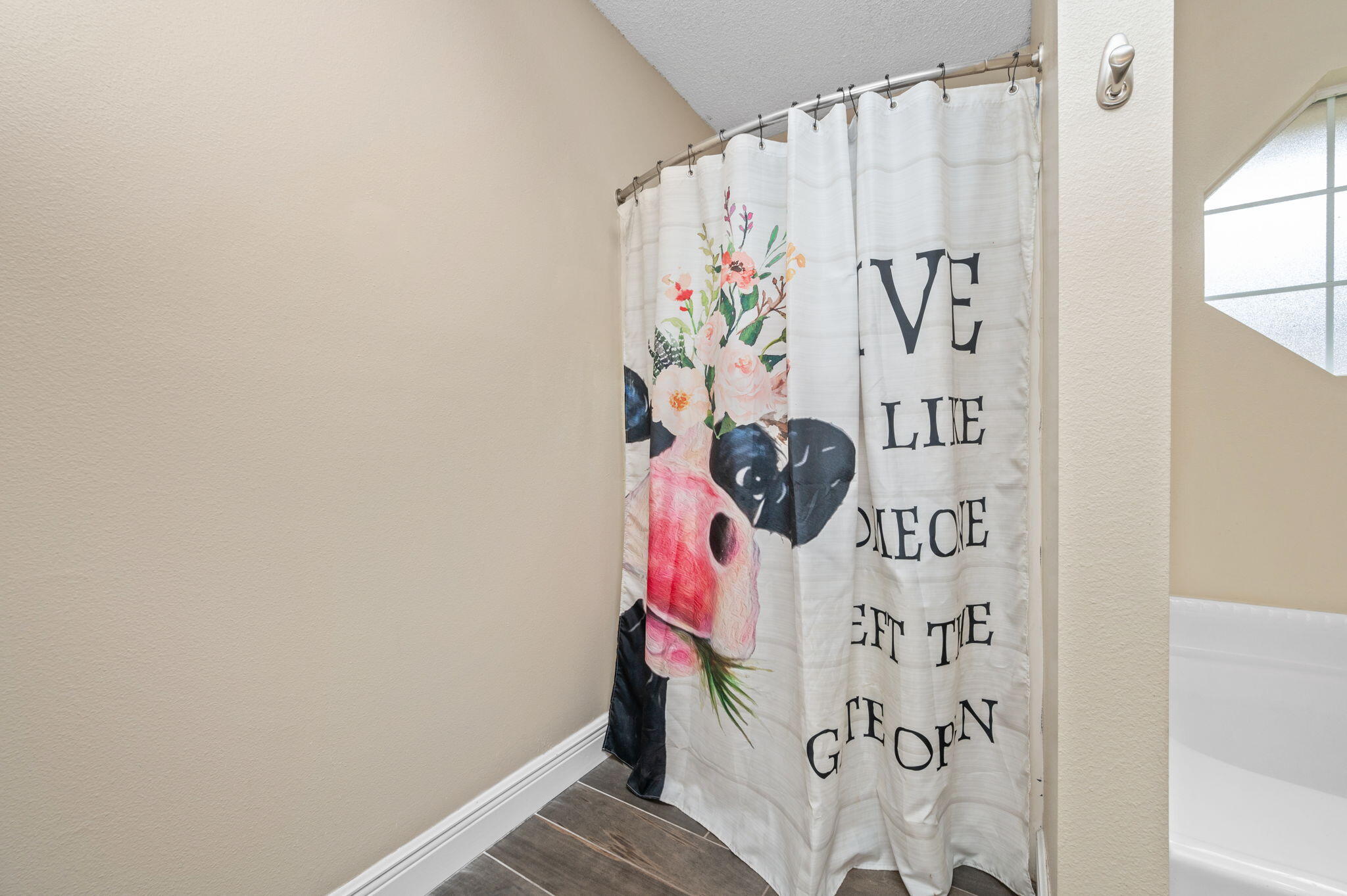 FOX VALLEY PH I LOT 1 BLK P - Residential