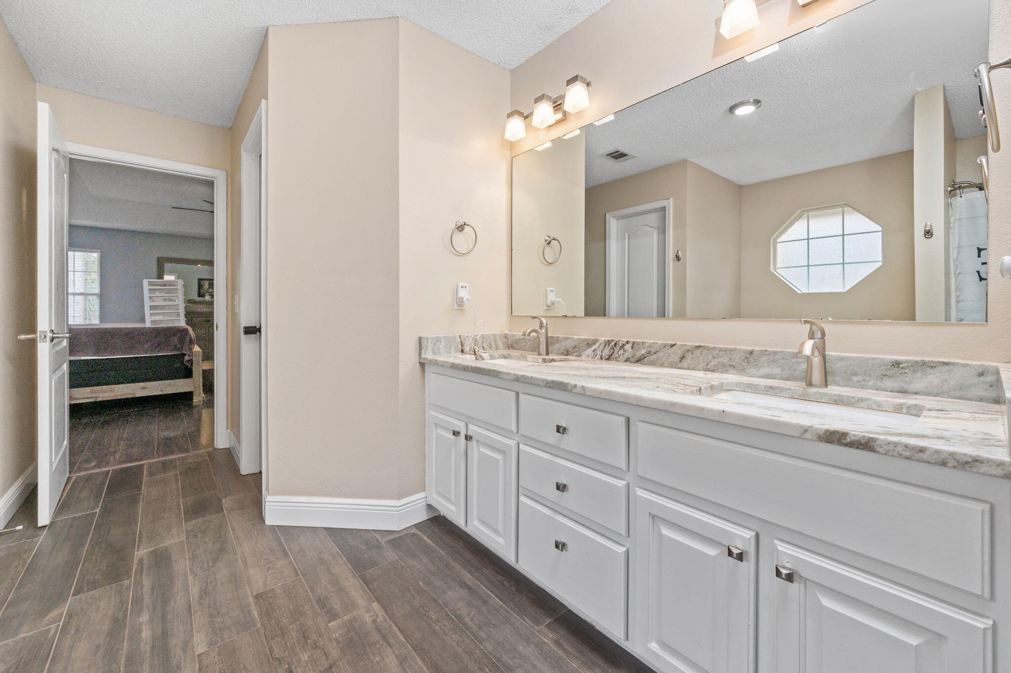 FOX VALLEY PH I LOT 1 BLK P - Residential