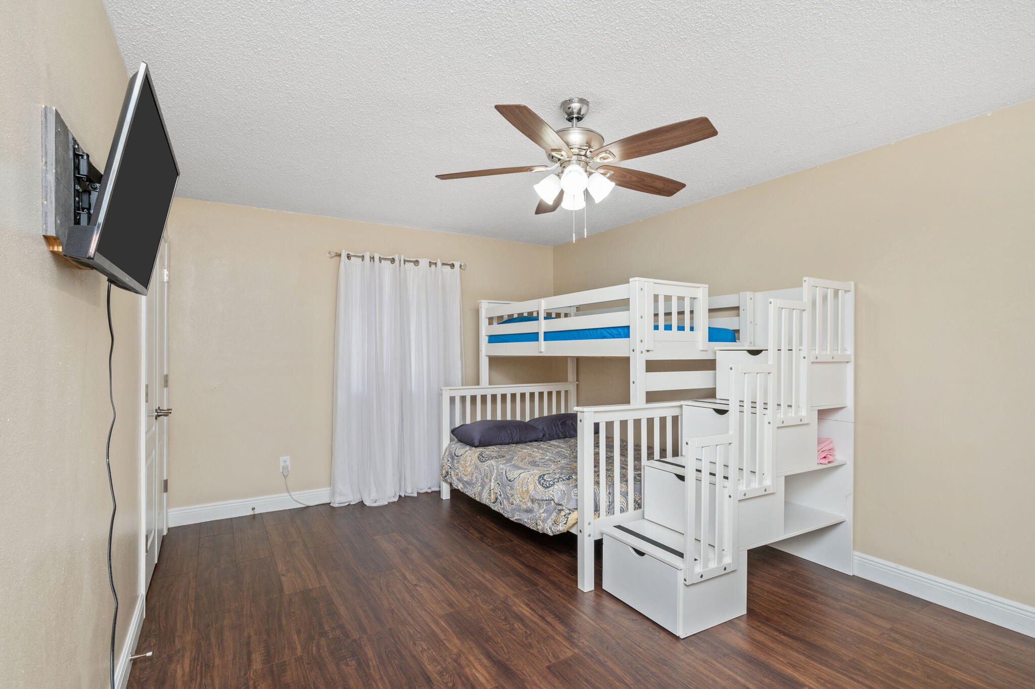 FOX VALLEY PH I LOT 1 BLK P - Residential