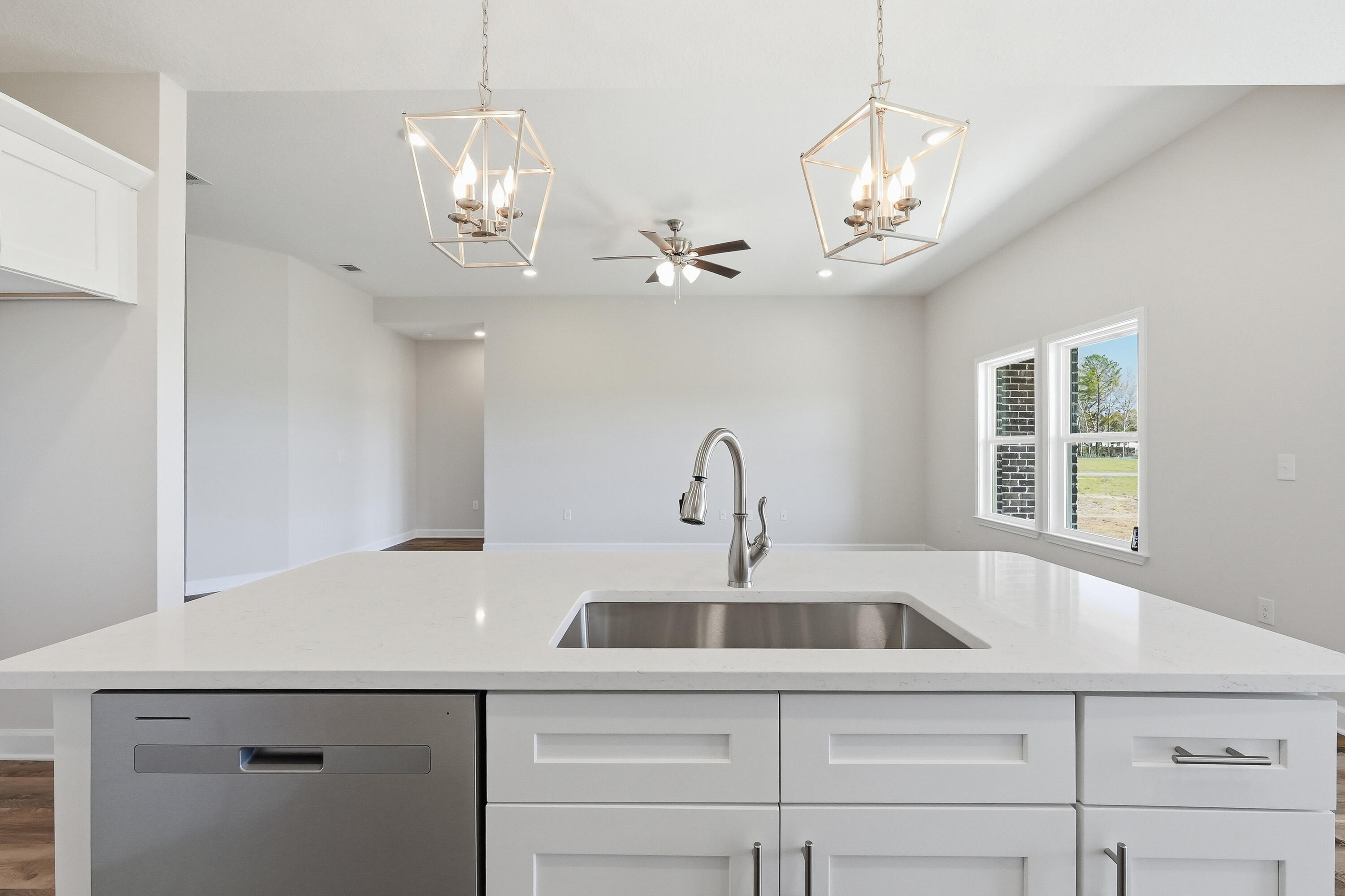 SOUTHERN CHARM - Residential