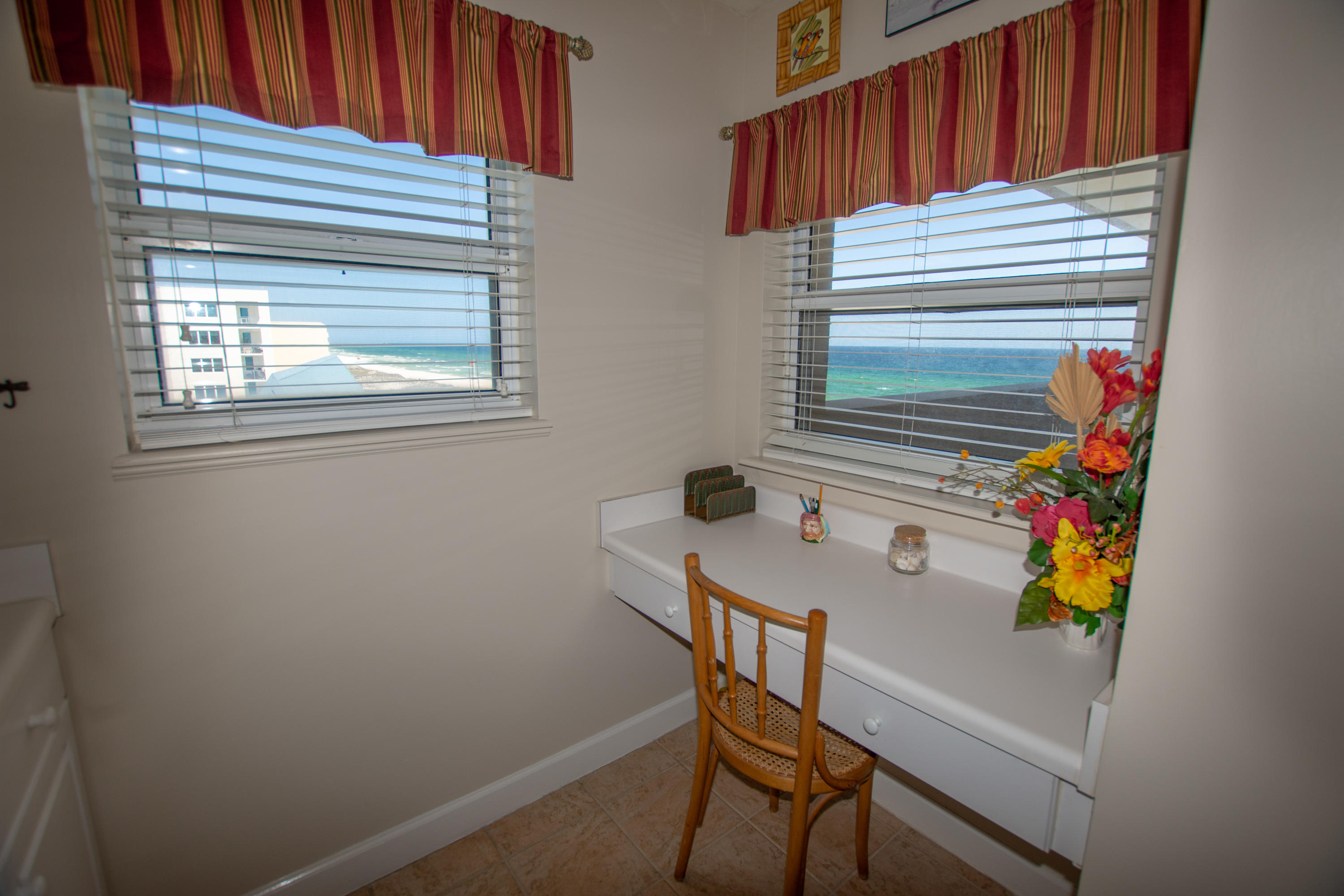 PELICAN ISLE - Residential