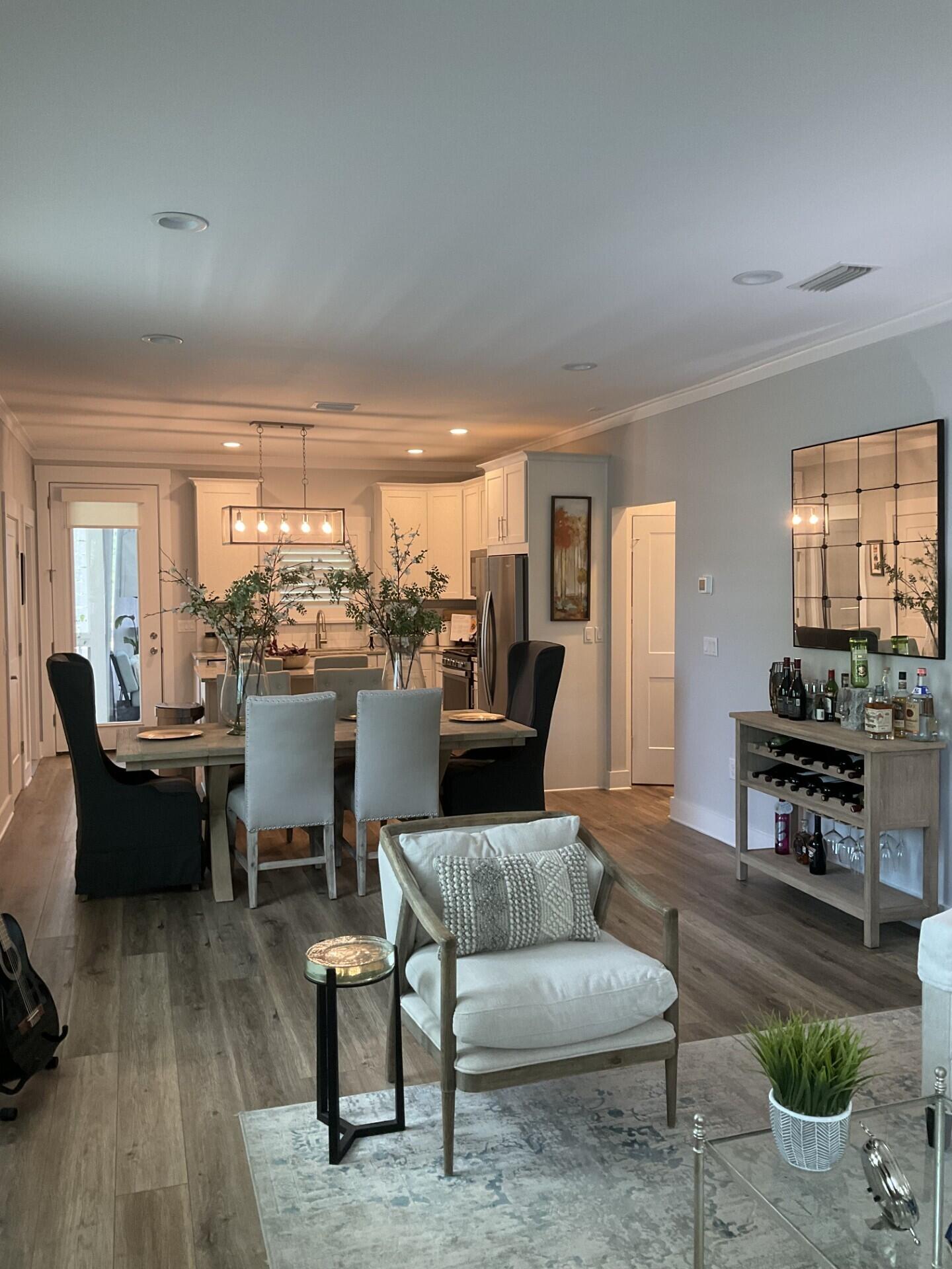 GRAYTON BAYOU - Residential Lease