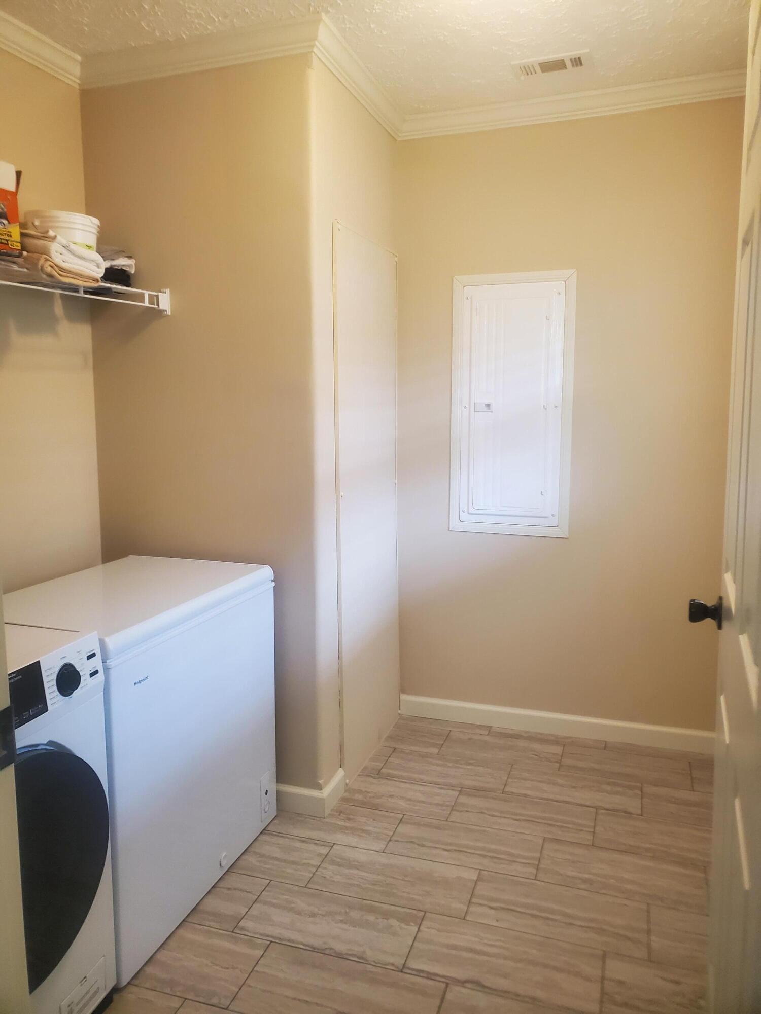 Juniper Lake estates unit 6 of Oakwood Hills S/D - Residential