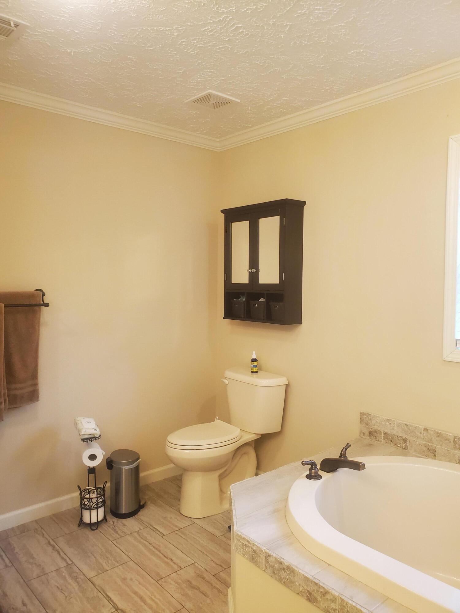 Juniper Lake estates unit 6 of Oakwood Hills S/D - Residential