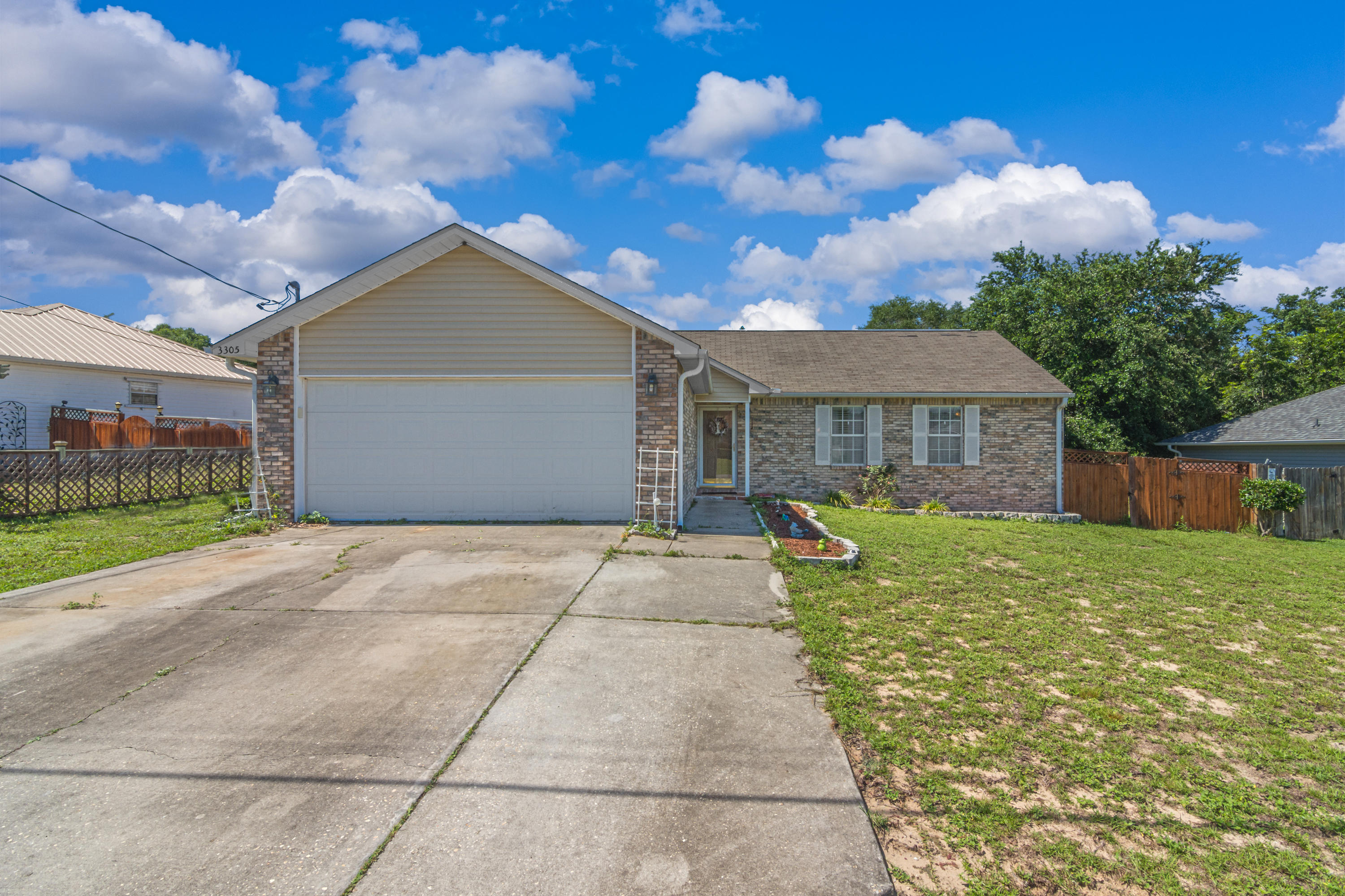 FAIRCHILD ESTATES - Residential