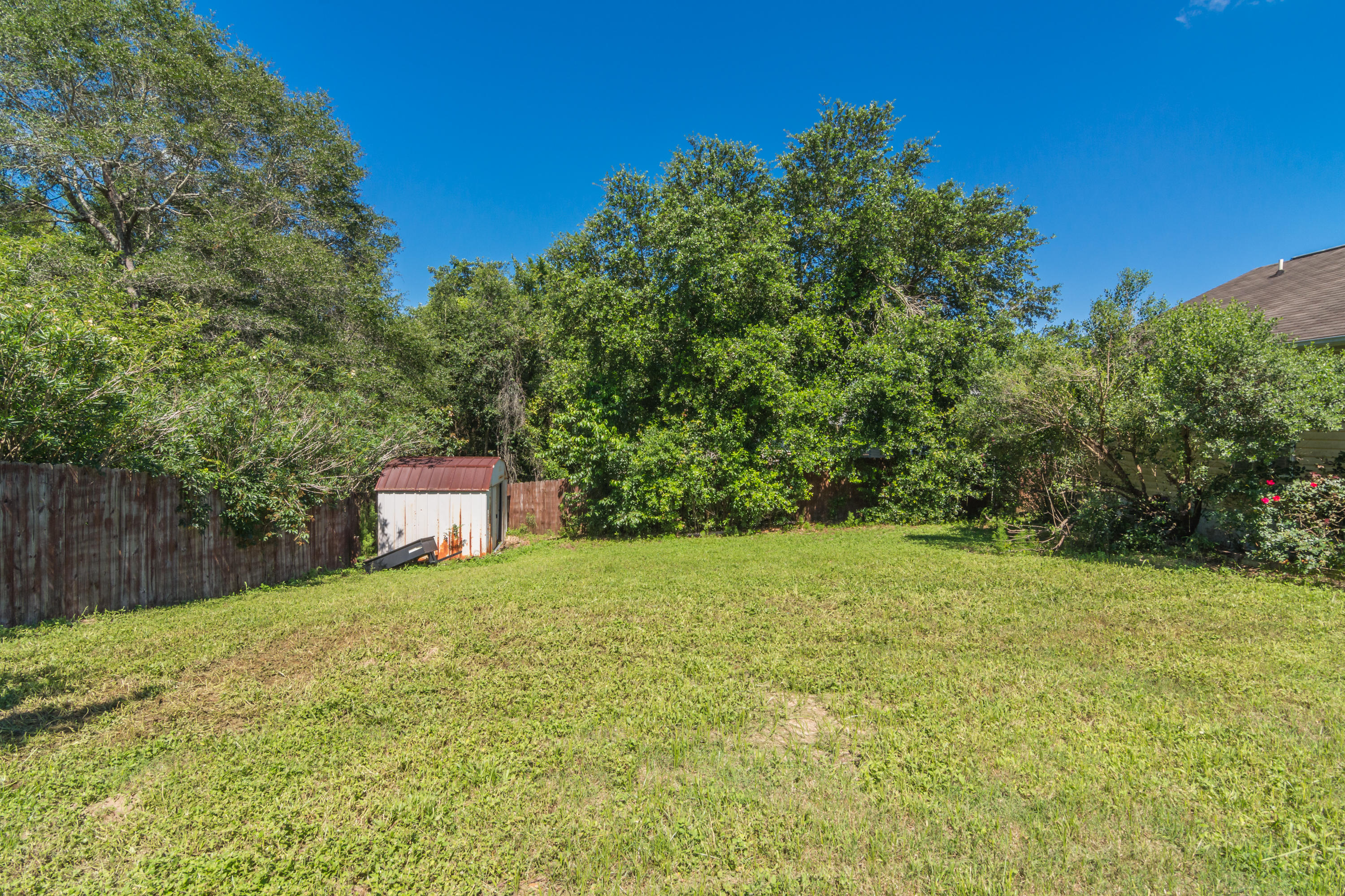 FAIRCHILD ESTATES - Residential