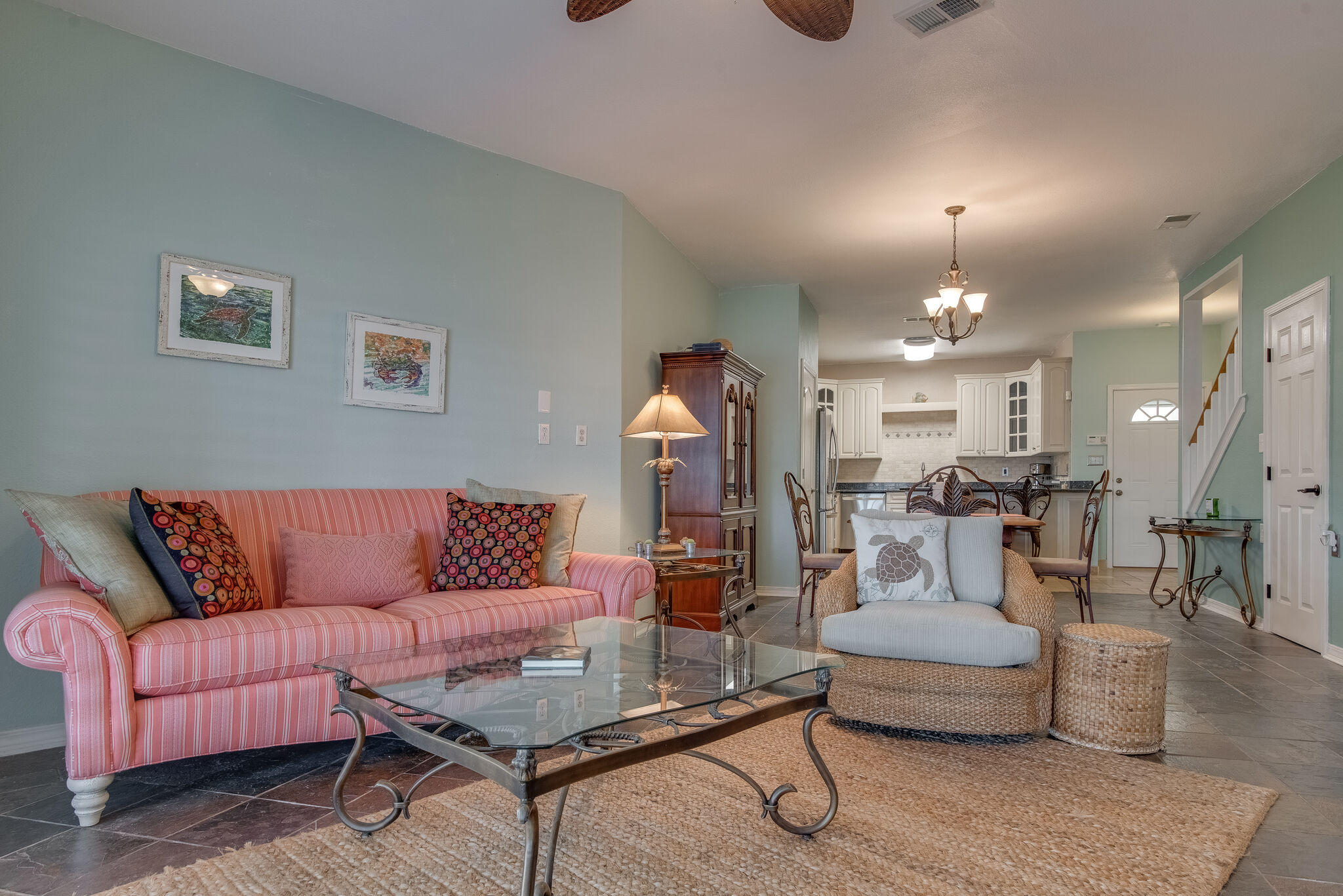 HIDDEN BAY VILLAGE - Residential