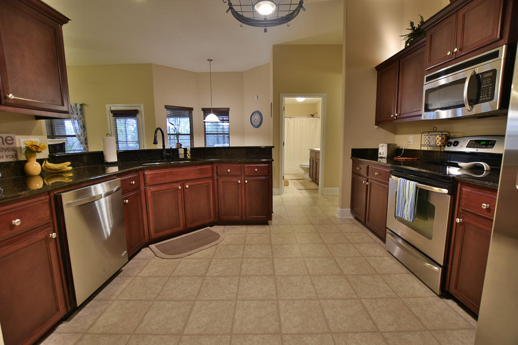 CREETWOOD VILLAGE - Residential