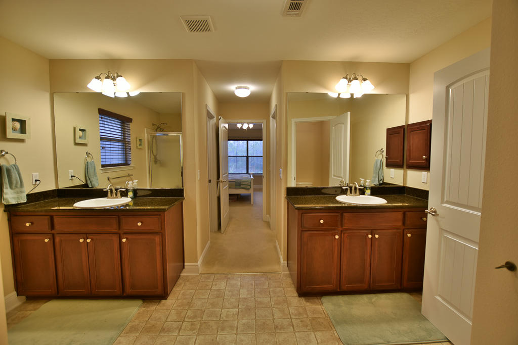 CREETWOOD VILLAGE - Residential