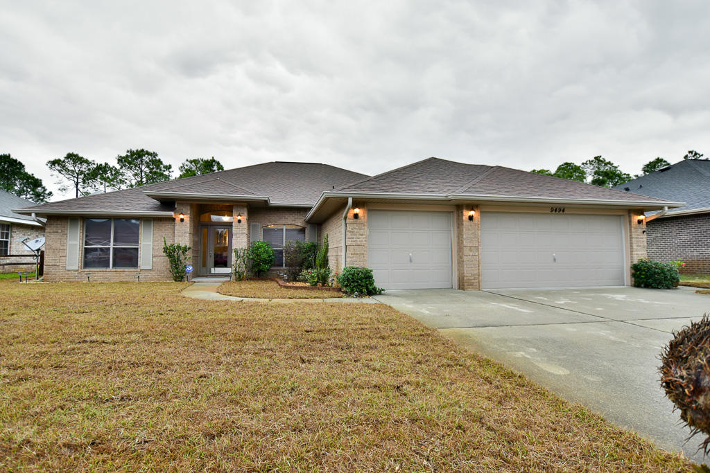 CREETWOOD VILLAGE - Residential