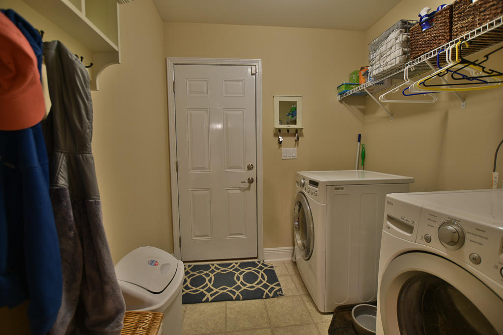 CREETWOOD VILLAGE - Residential