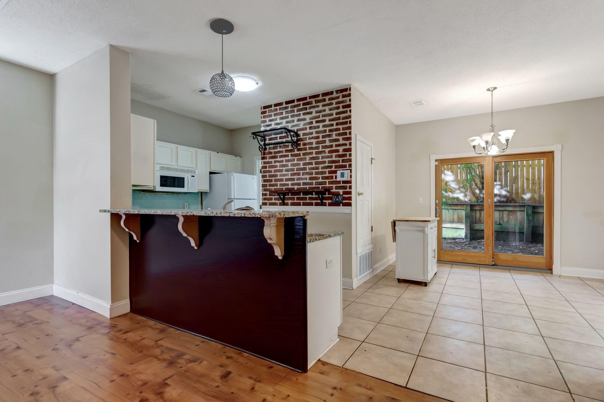 MAGNOLIA PARK PH 2 . - Residential Lease