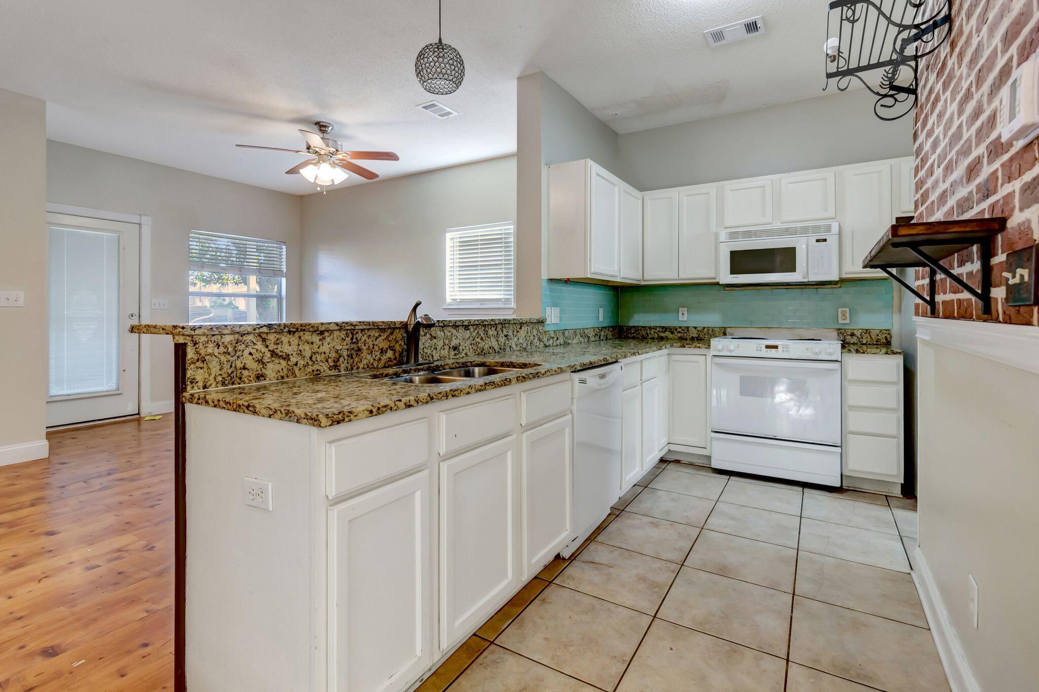 MAGNOLIA PARK PH 2 . - Residential Lease