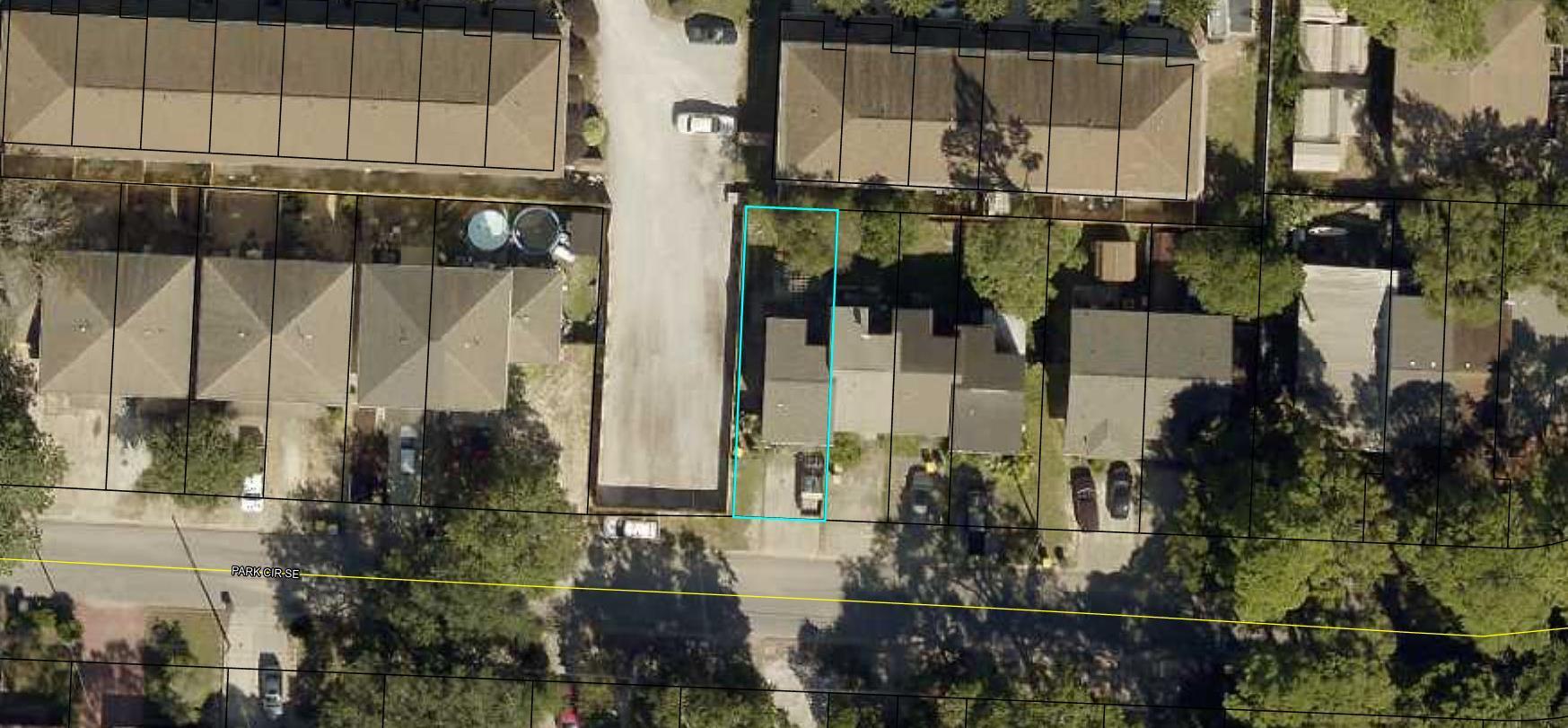 ALDEN WAY T/H - Residential