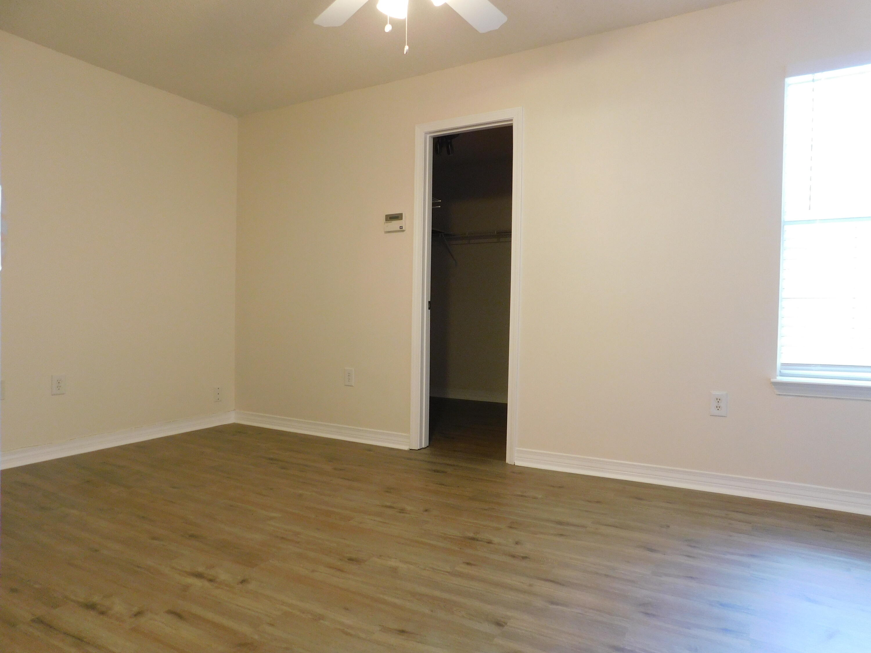 ALDEN WAY T/H - Residential