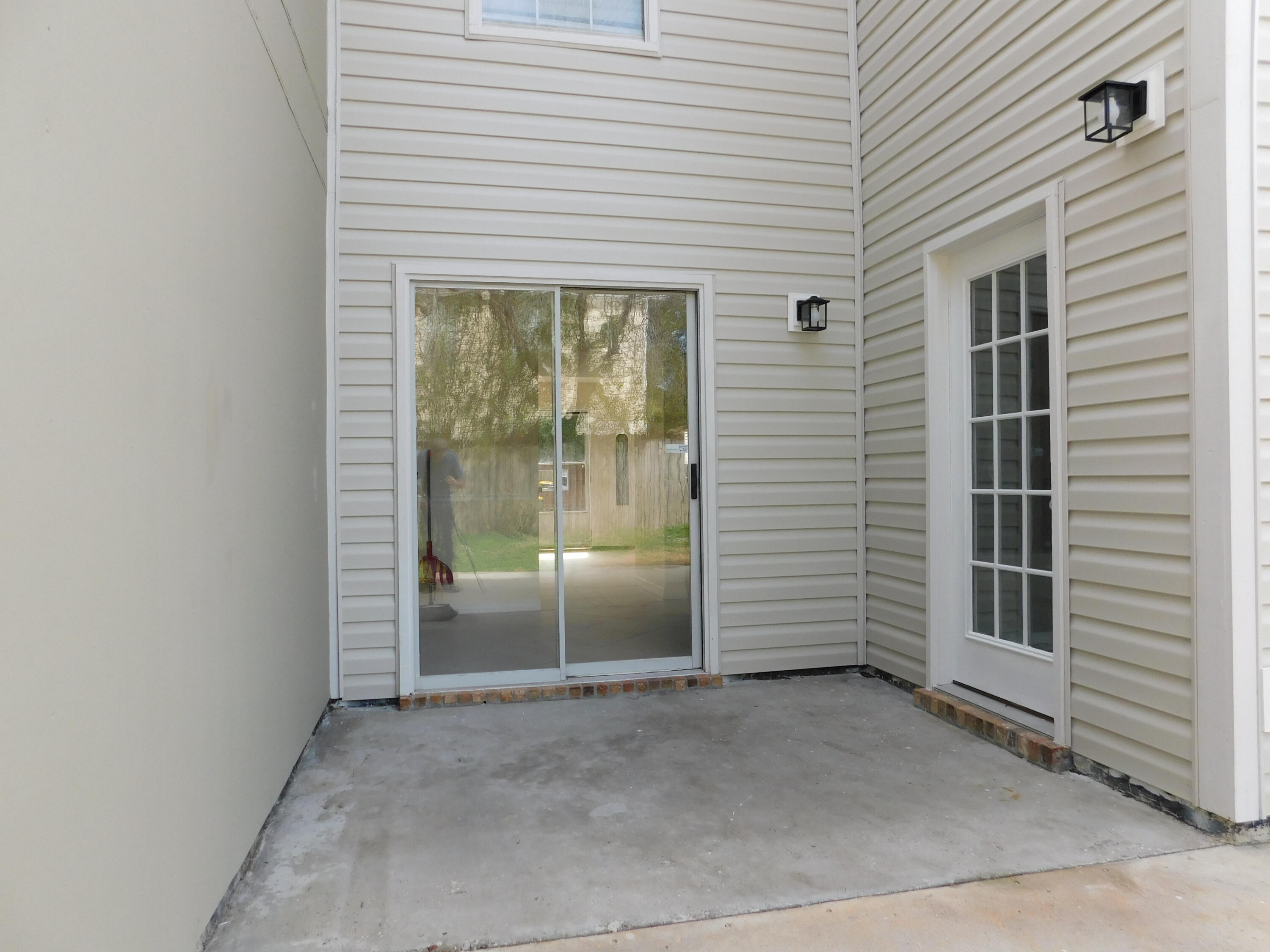 ALDEN WAY T/H - Residential