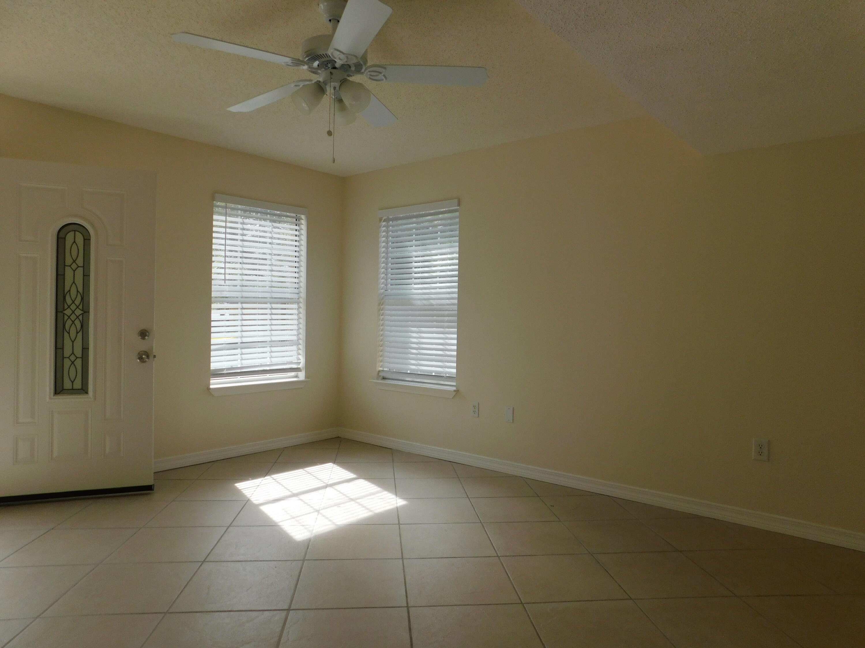 ALDEN WAY T/H - Residential