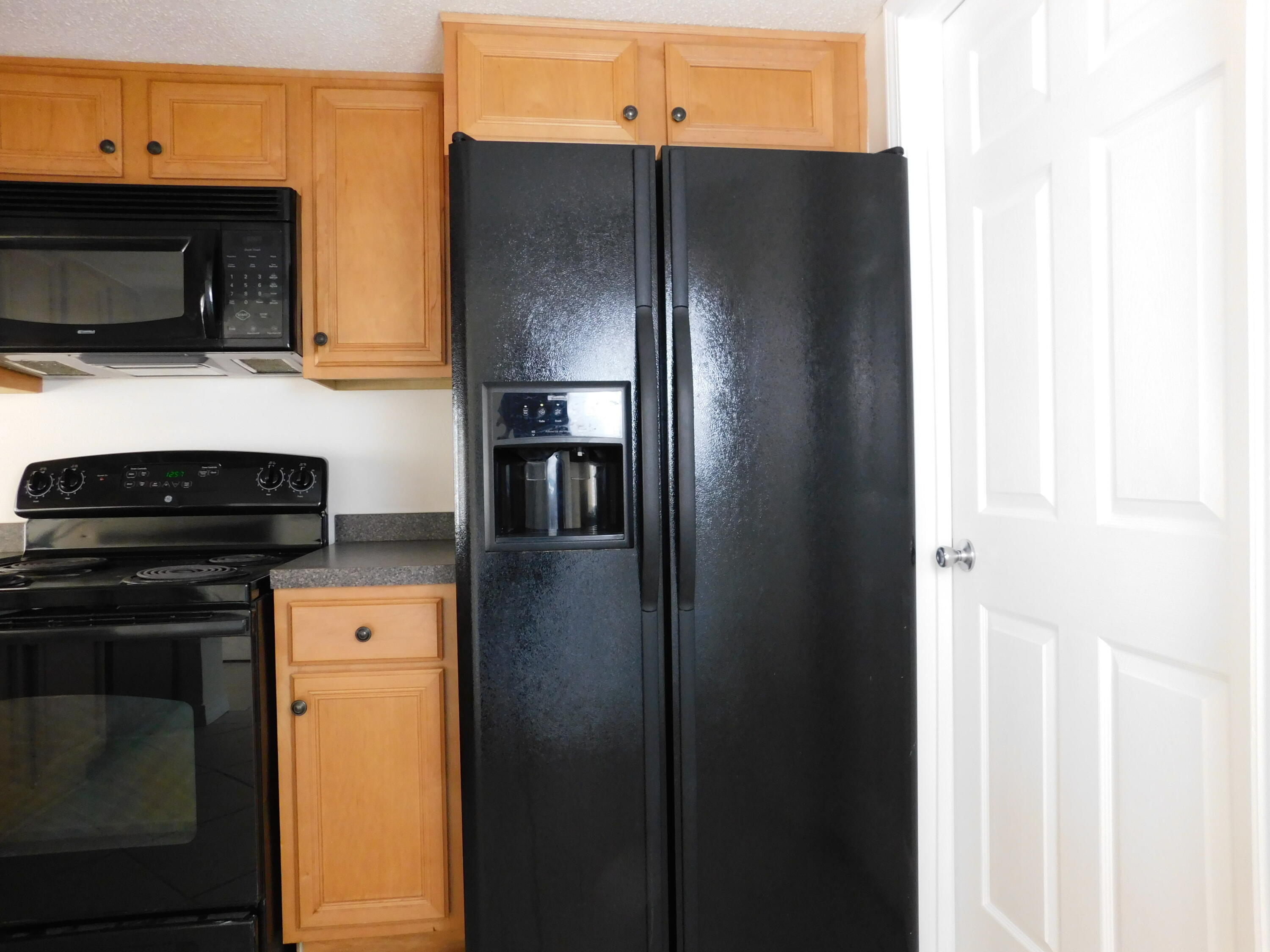 ALDEN WAY T/H - Residential