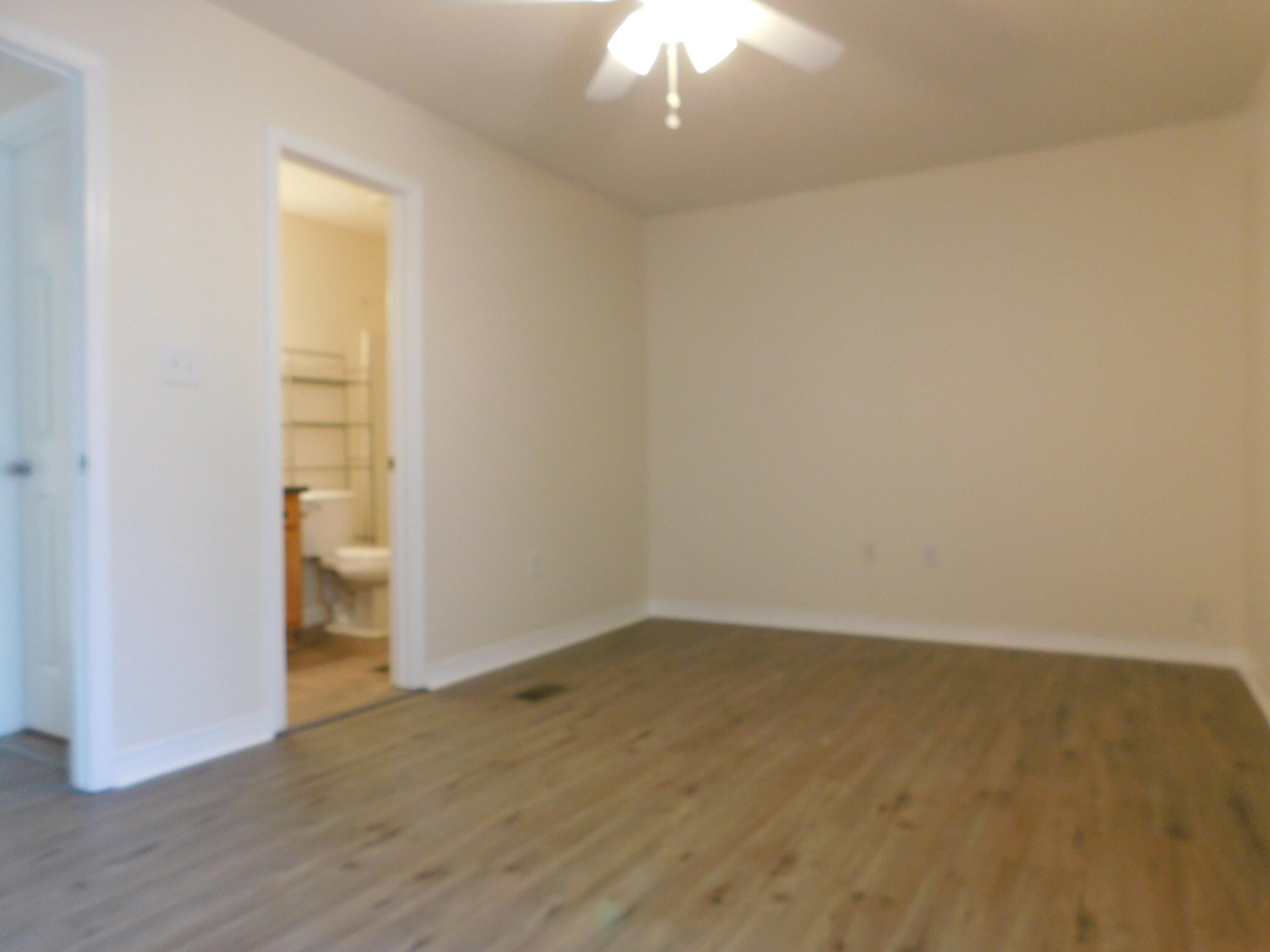 ALDEN WAY T/H - Residential