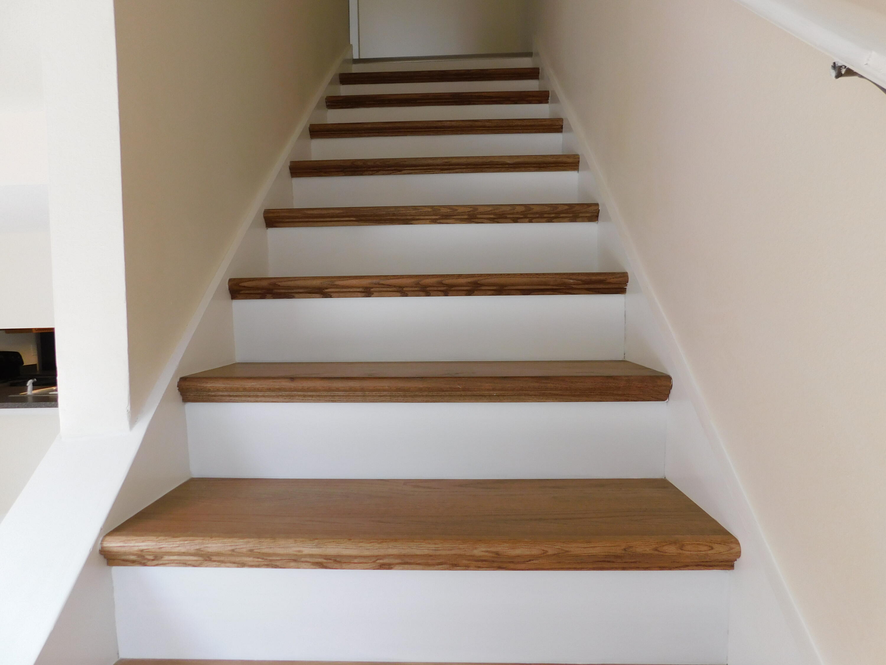 ALDEN WAY T/H - Residential