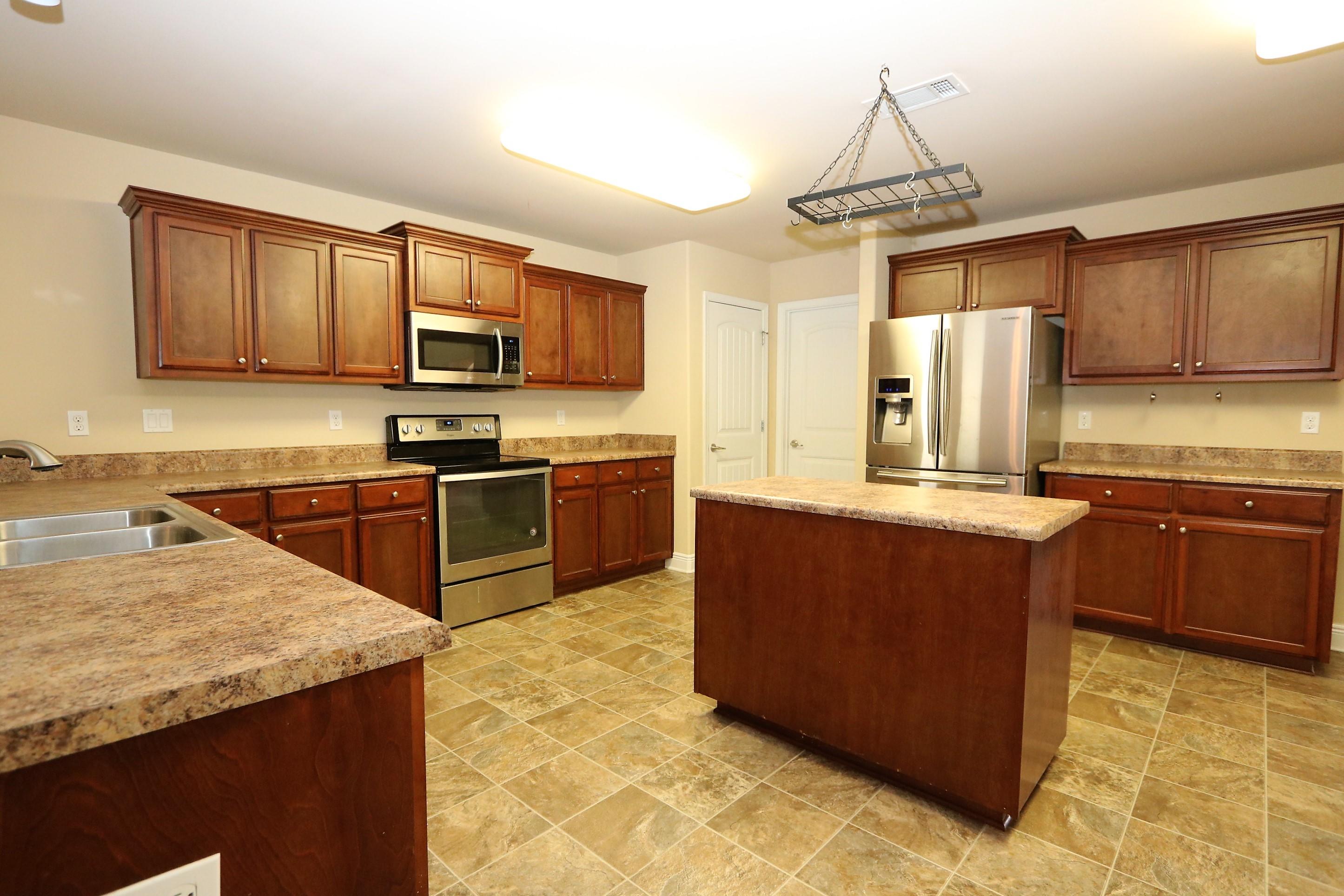 ALICIA PLACE - Residential