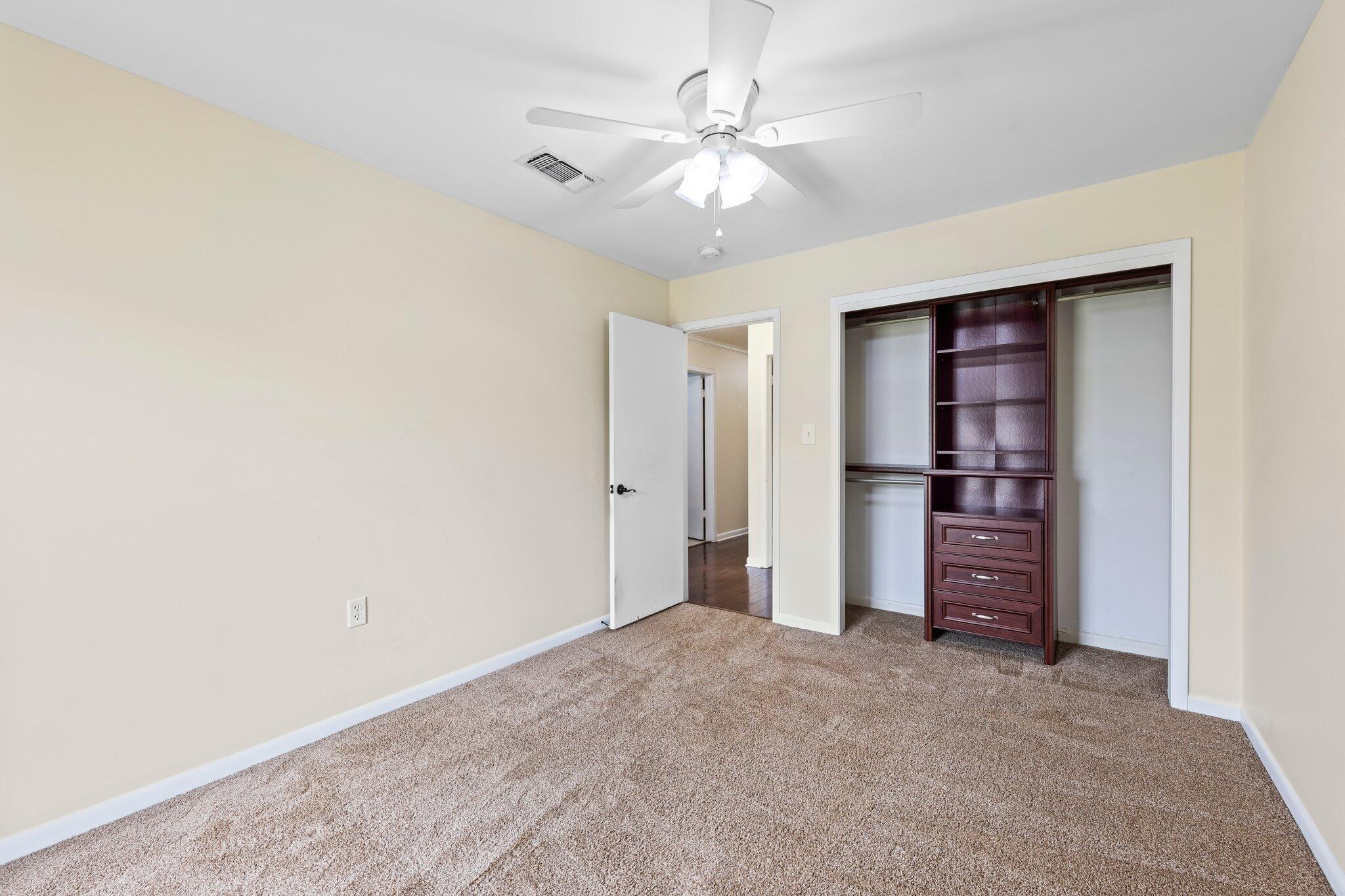 PALM ESTATES UNIT 3 - Residential