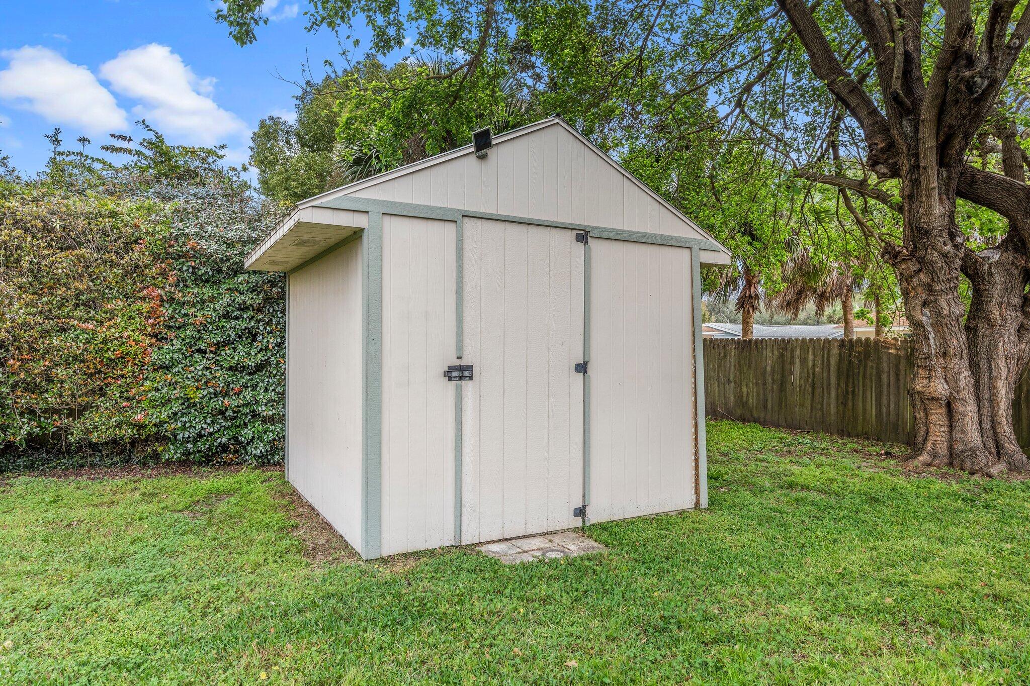 PALM ESTATES UNIT 3 - Residential