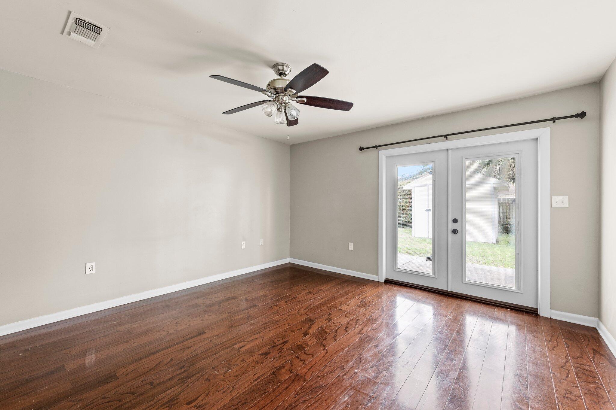 PALM ESTATES UNIT 3 - Residential