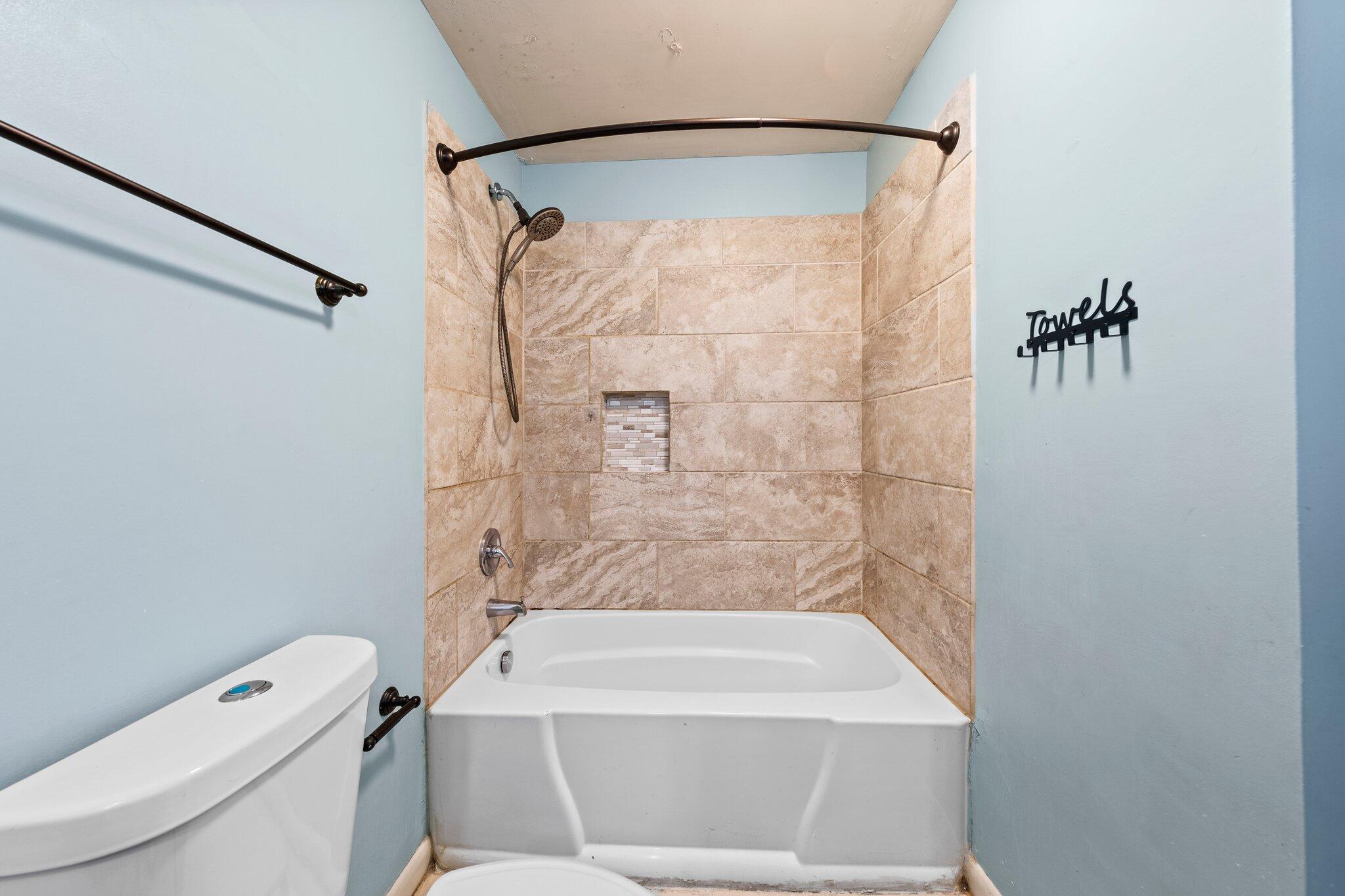 PALM ESTATES UNIT 3 - Residential