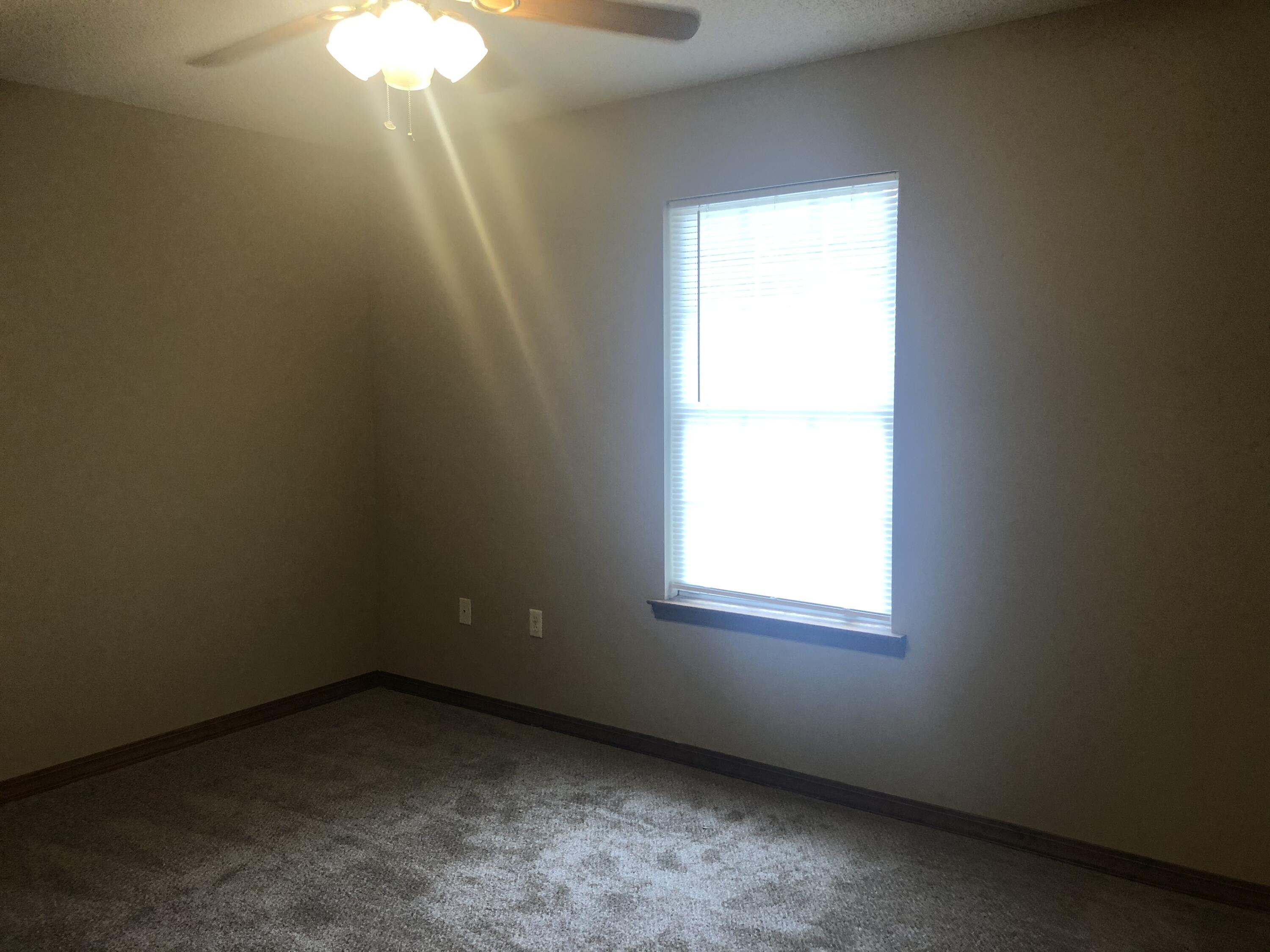 EDNEYS 2ND ADDN - Residential Lease