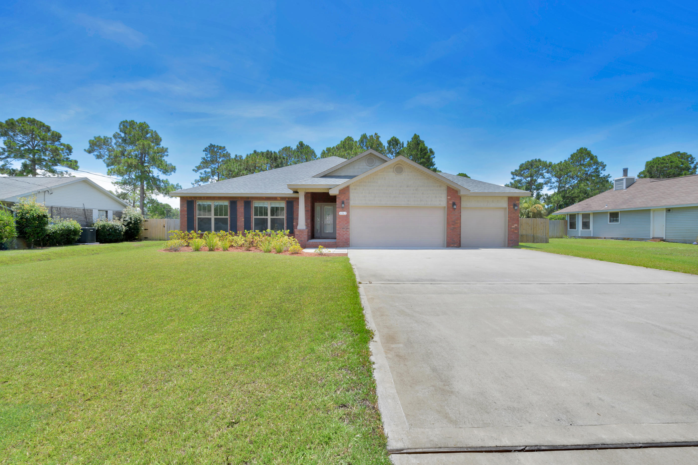 HOLLEY BY THE SEA - Residential