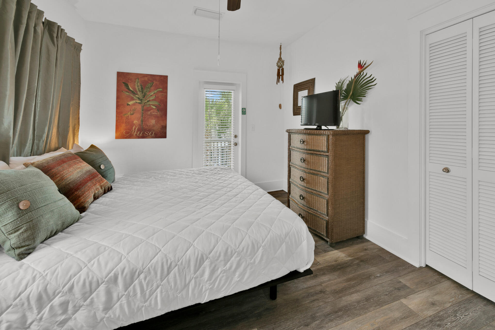 BUNGALOWS AT SEAGROVE BEACH - Residential