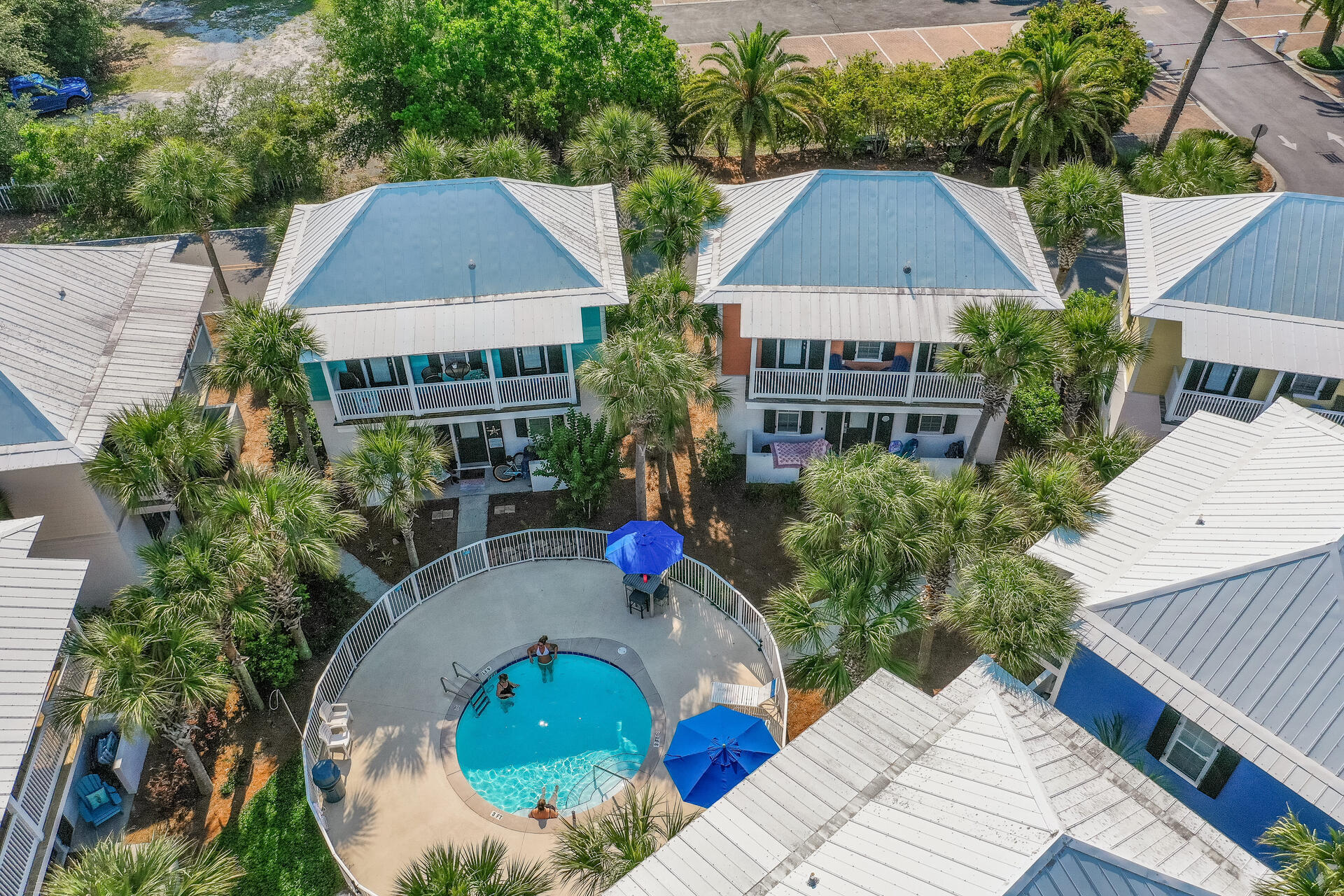 BUNGALOWS AT SEAGROVE BEACH - Residential