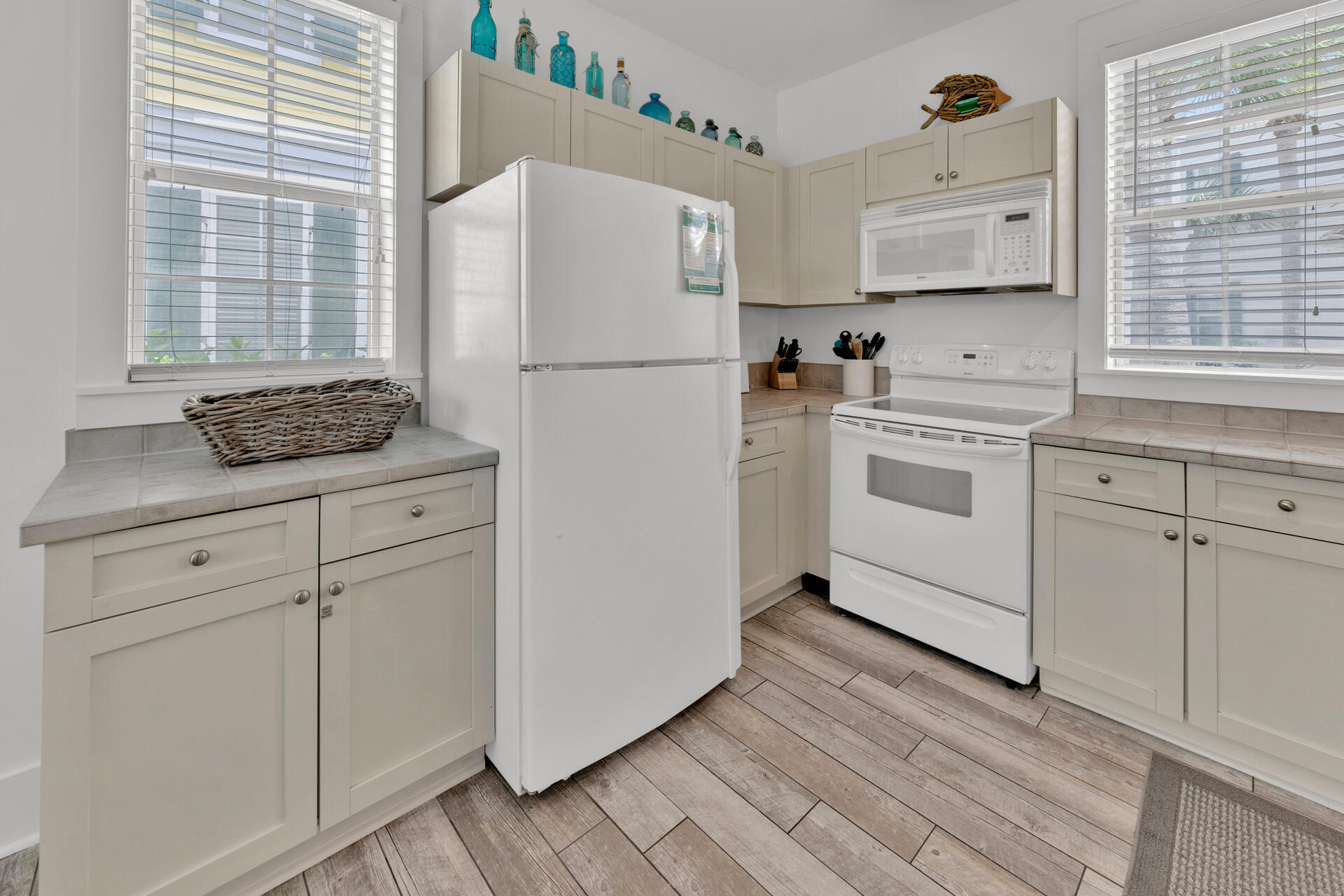 BUNGALOWS AT SEAGROVE BEACH - Residential