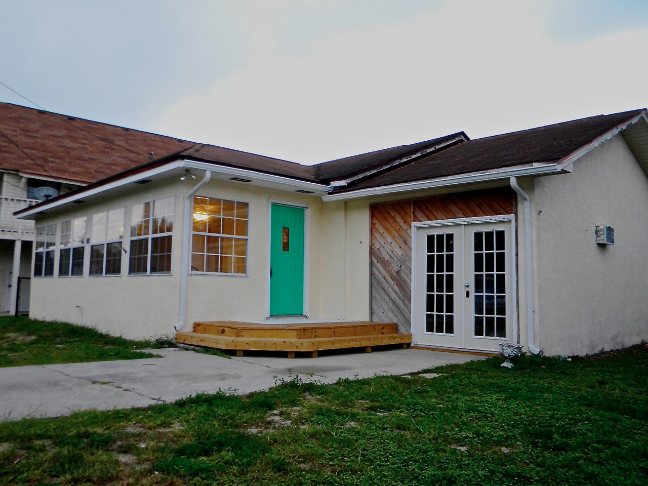 LAGUNA BEACH - Residential