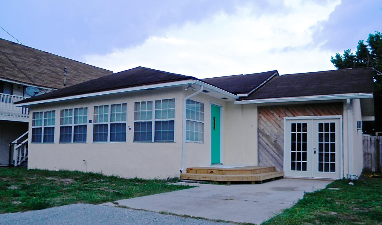 LAGUNA BEACH - Residential