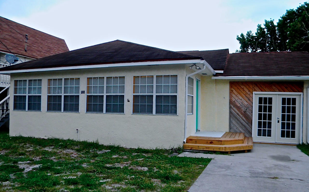 LAGUNA BEACH - Residential