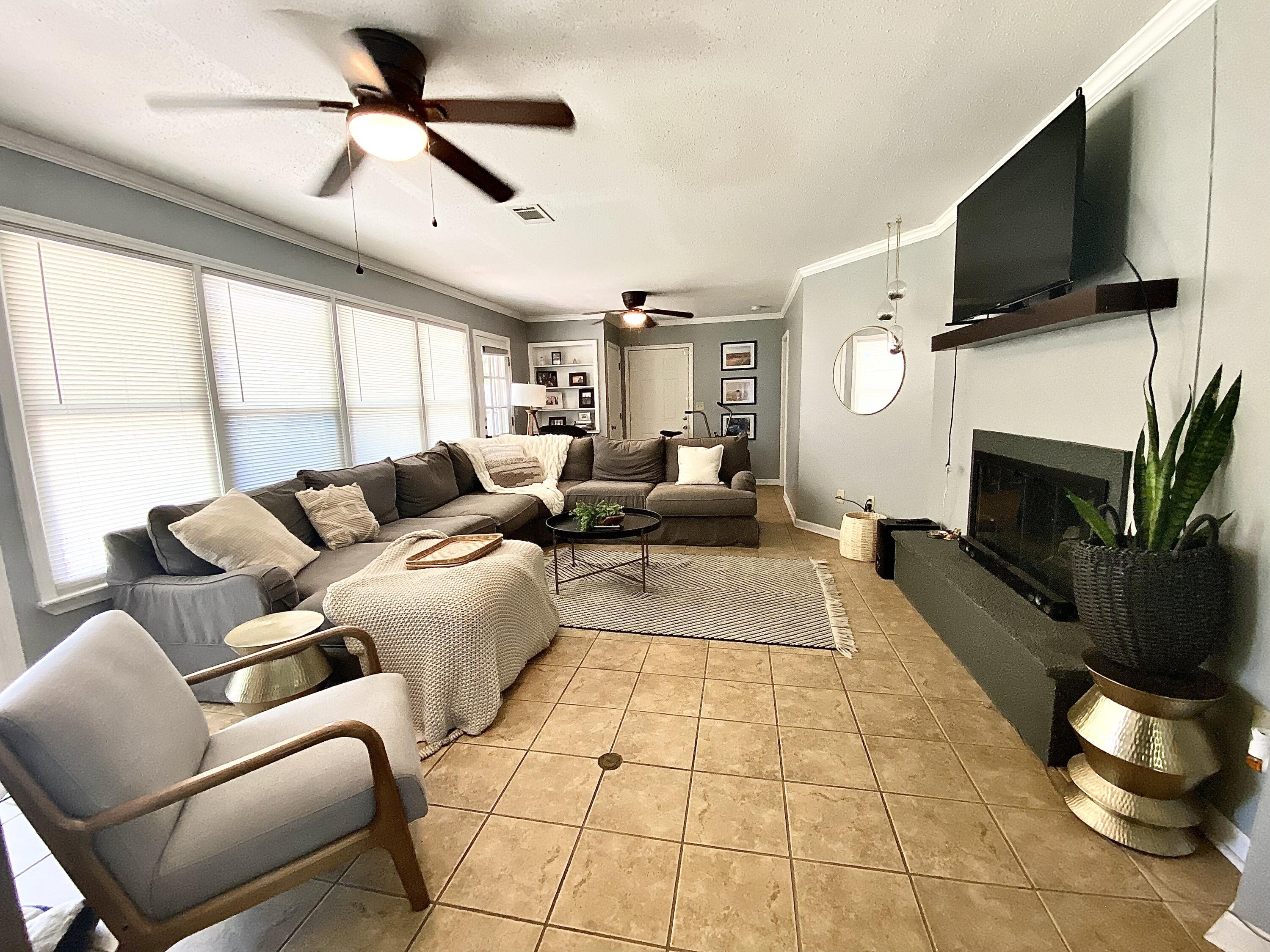 BAYOU POQUITO - Residential