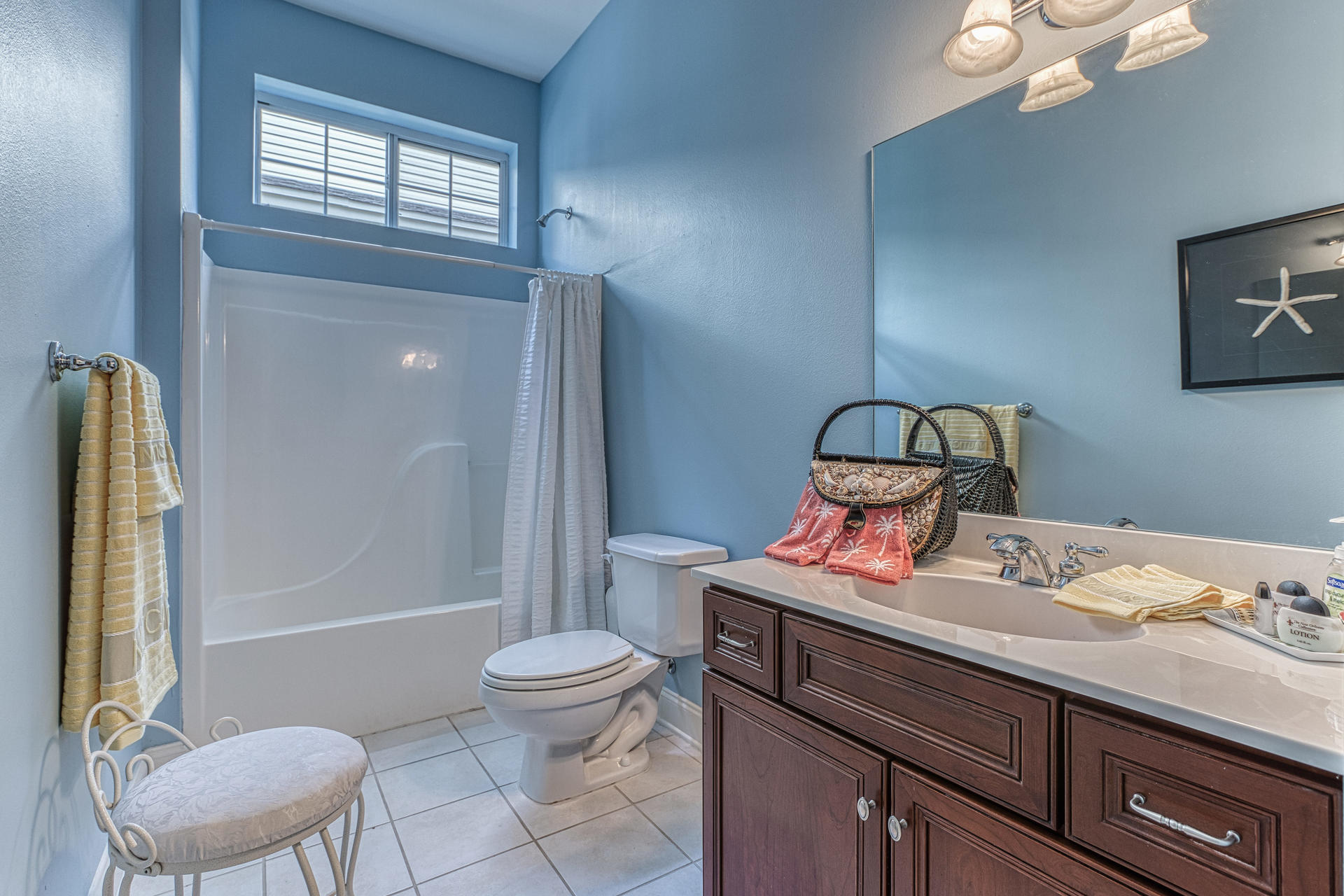 SOVEREIGN ISLE - Residential