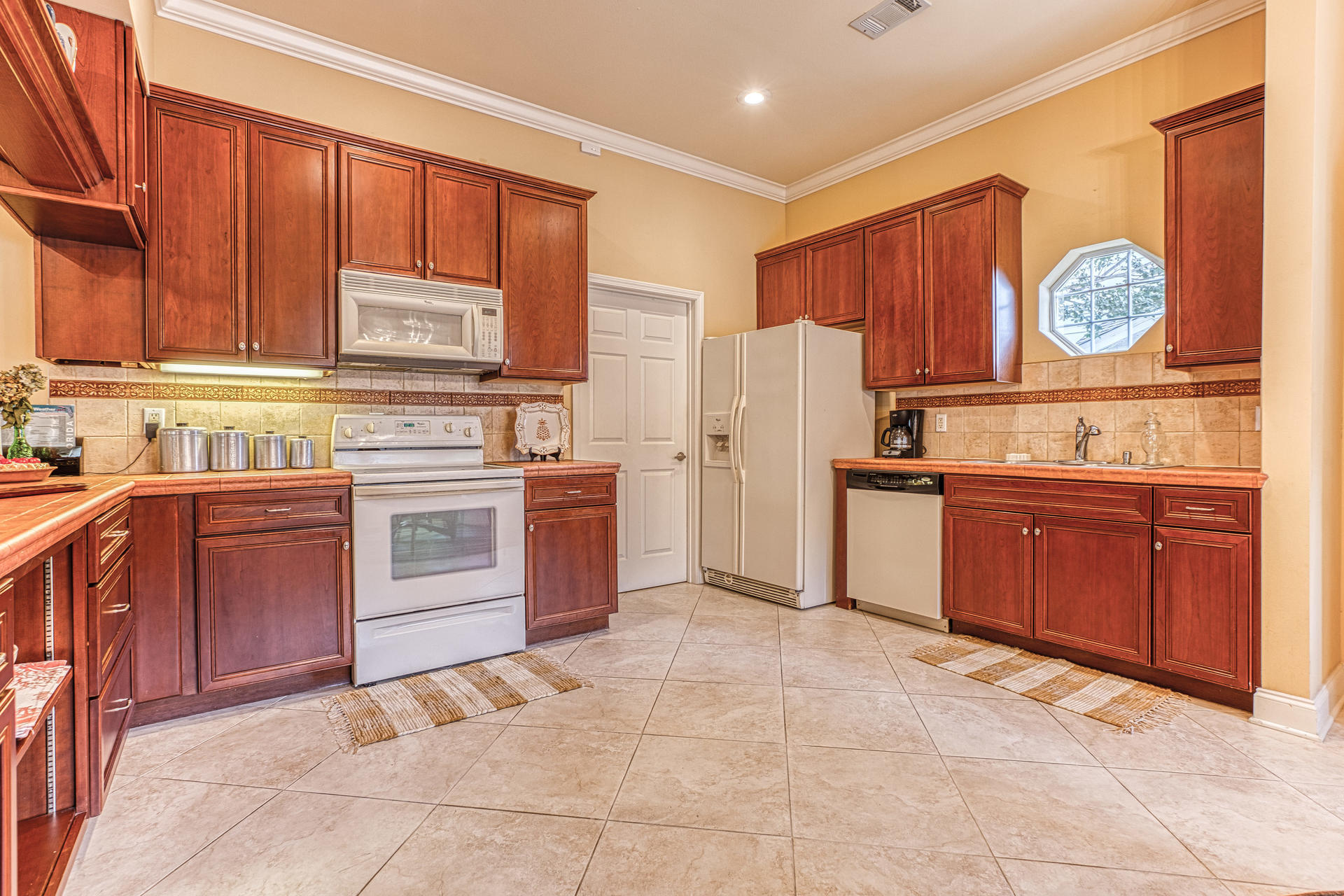 SOVEREIGN ISLE - Residential