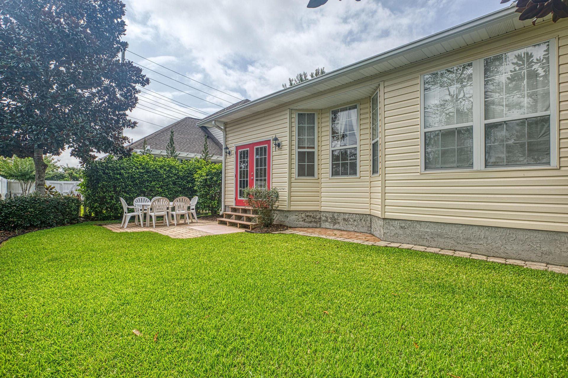 SOVEREIGN ISLE - Residential