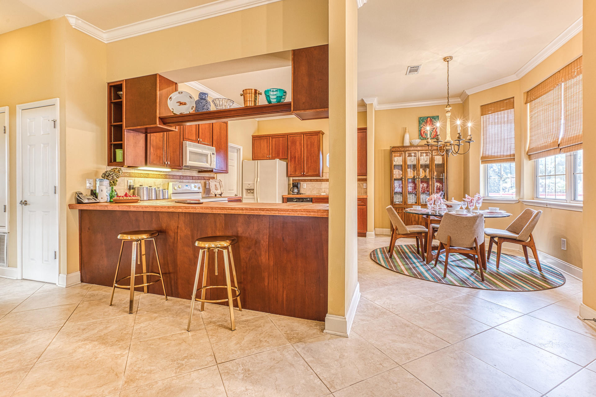 SOVEREIGN ISLE - Residential