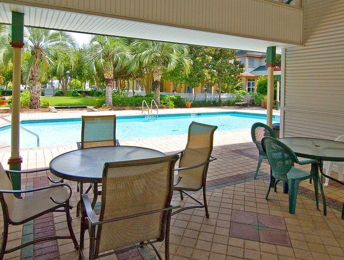 SOVEREIGN ISLE - Residential