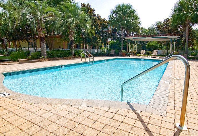 SOVEREIGN ISLE - Residential