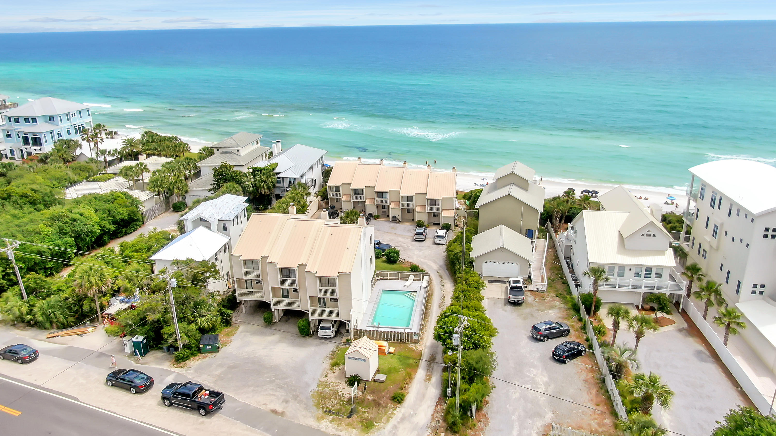 SILVER SANDS T/H - Residential