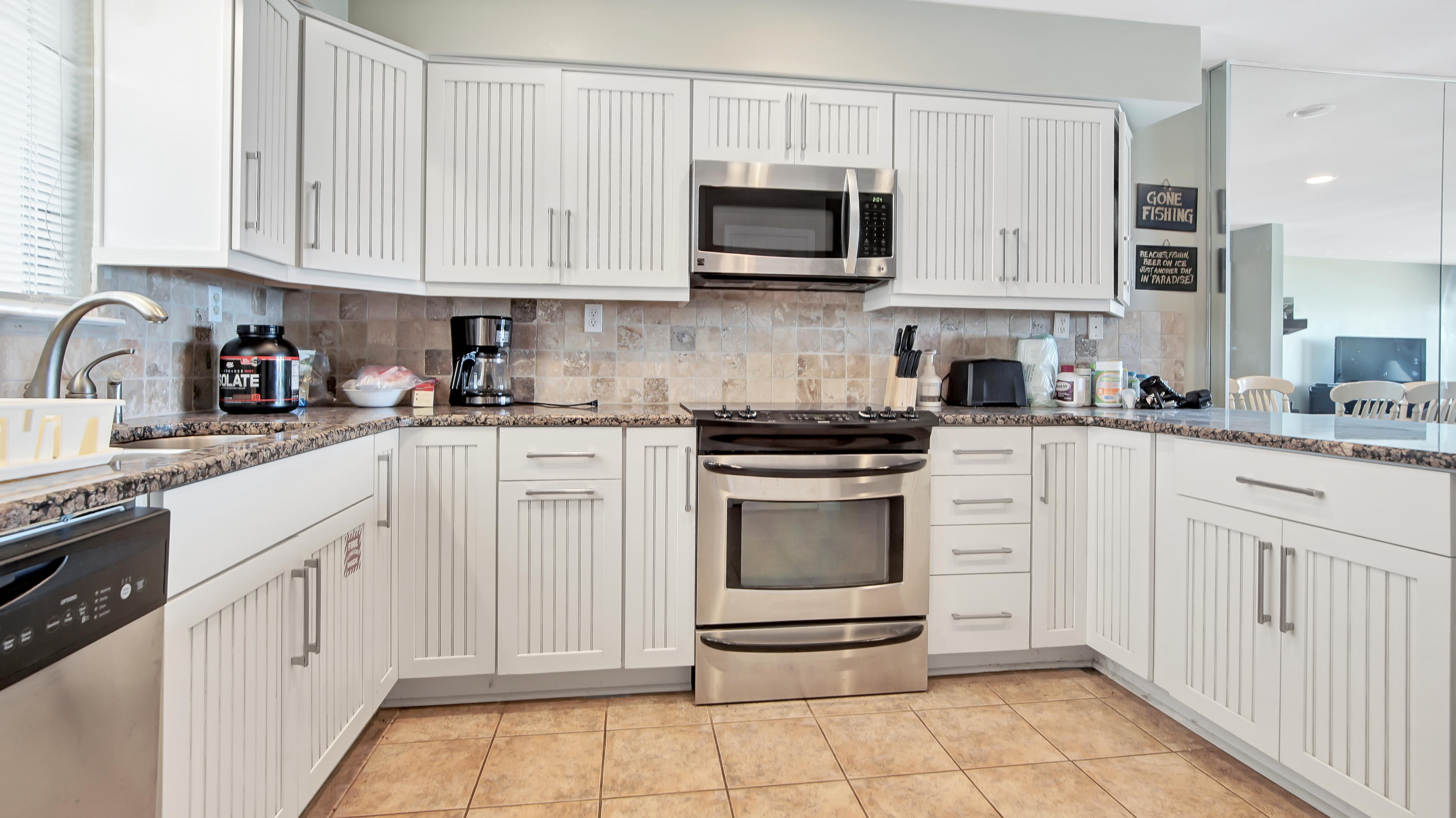 SILVER SANDS T/H - Residential
