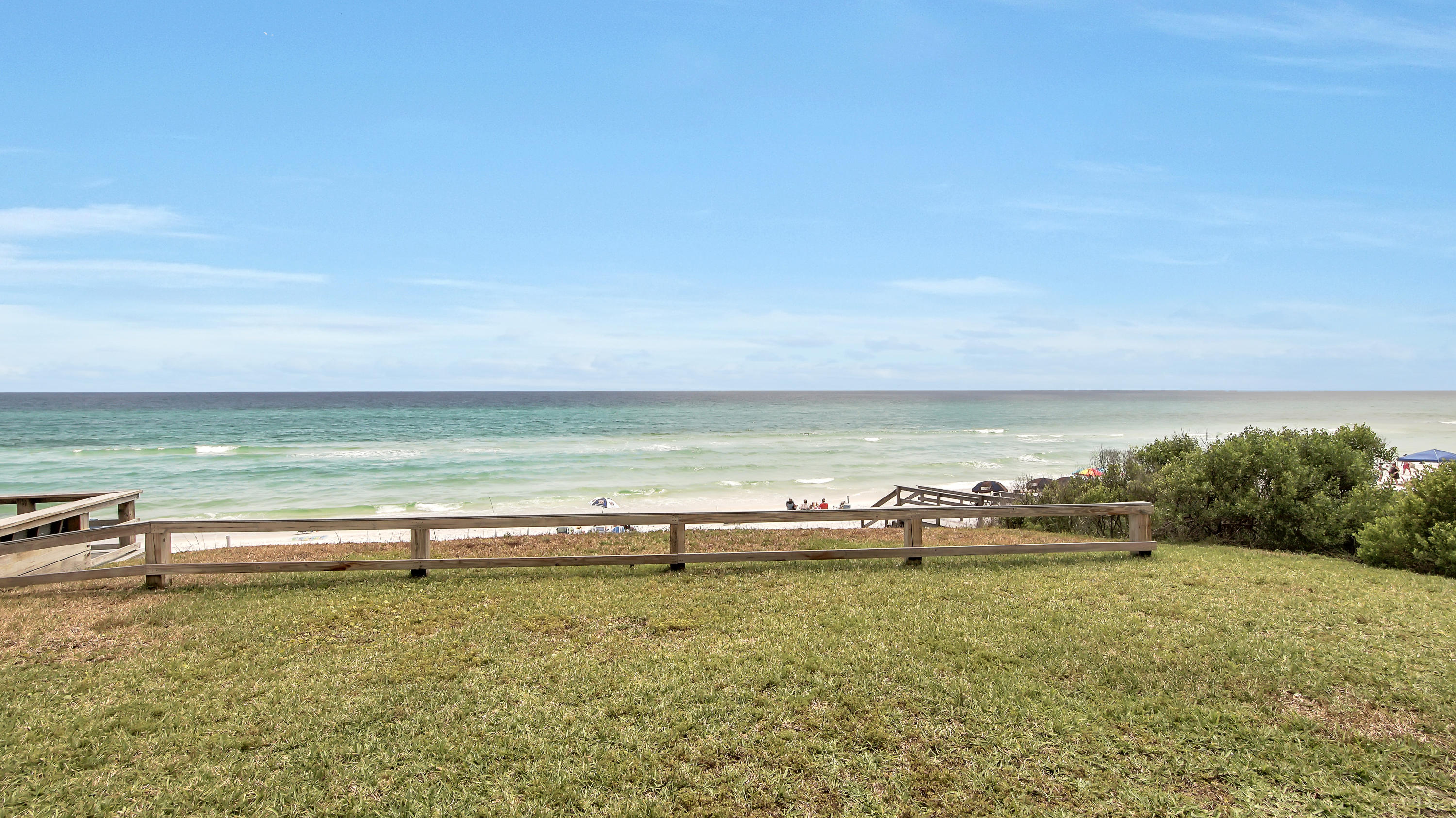 SILVER SANDS T/H - Residential